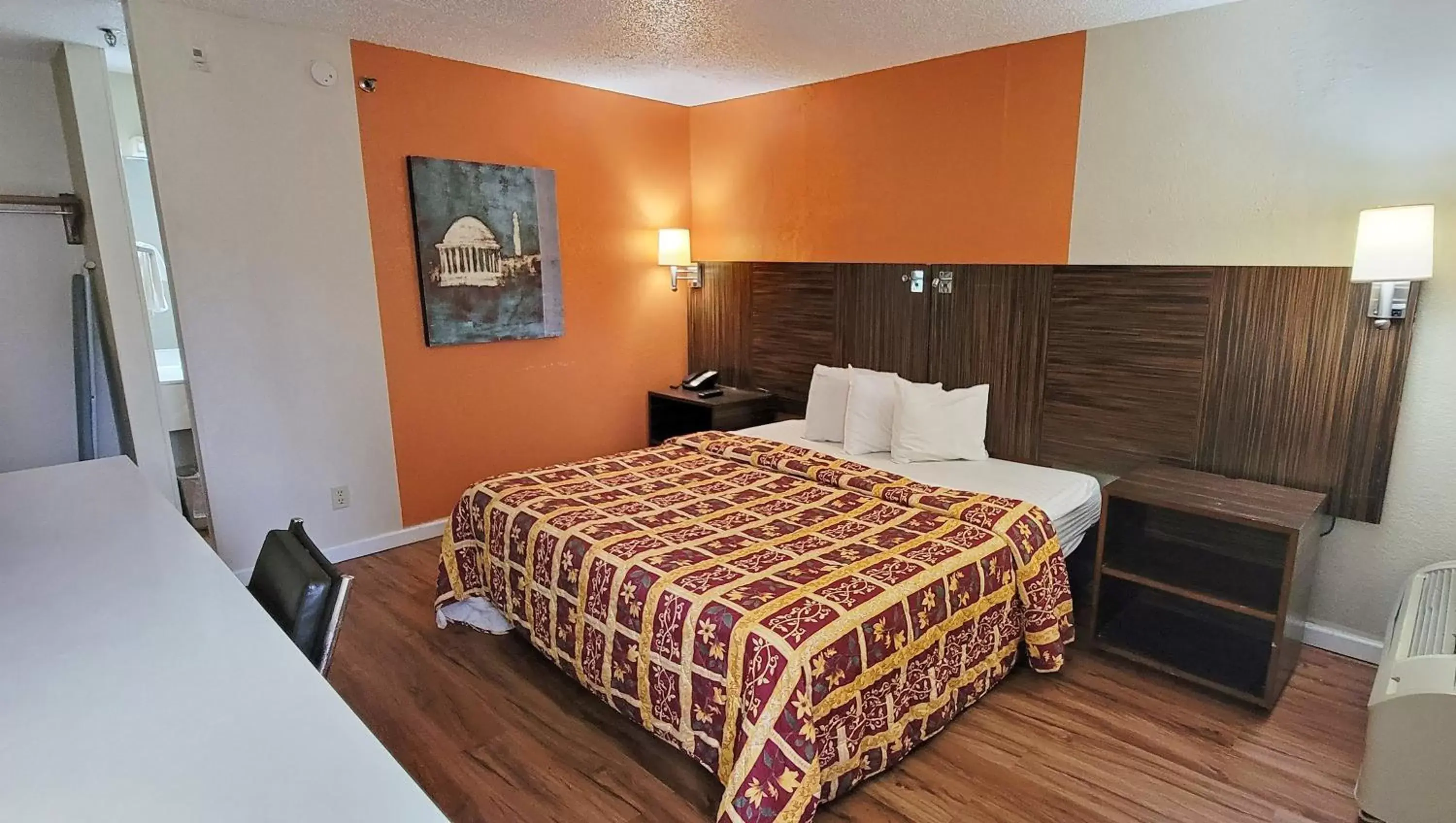 Photo of the whole room, Bed in Studios & Suites 4 Less Charlotte Photo of the whole room, Bed in Studios & Suites 4 Less Charlotte