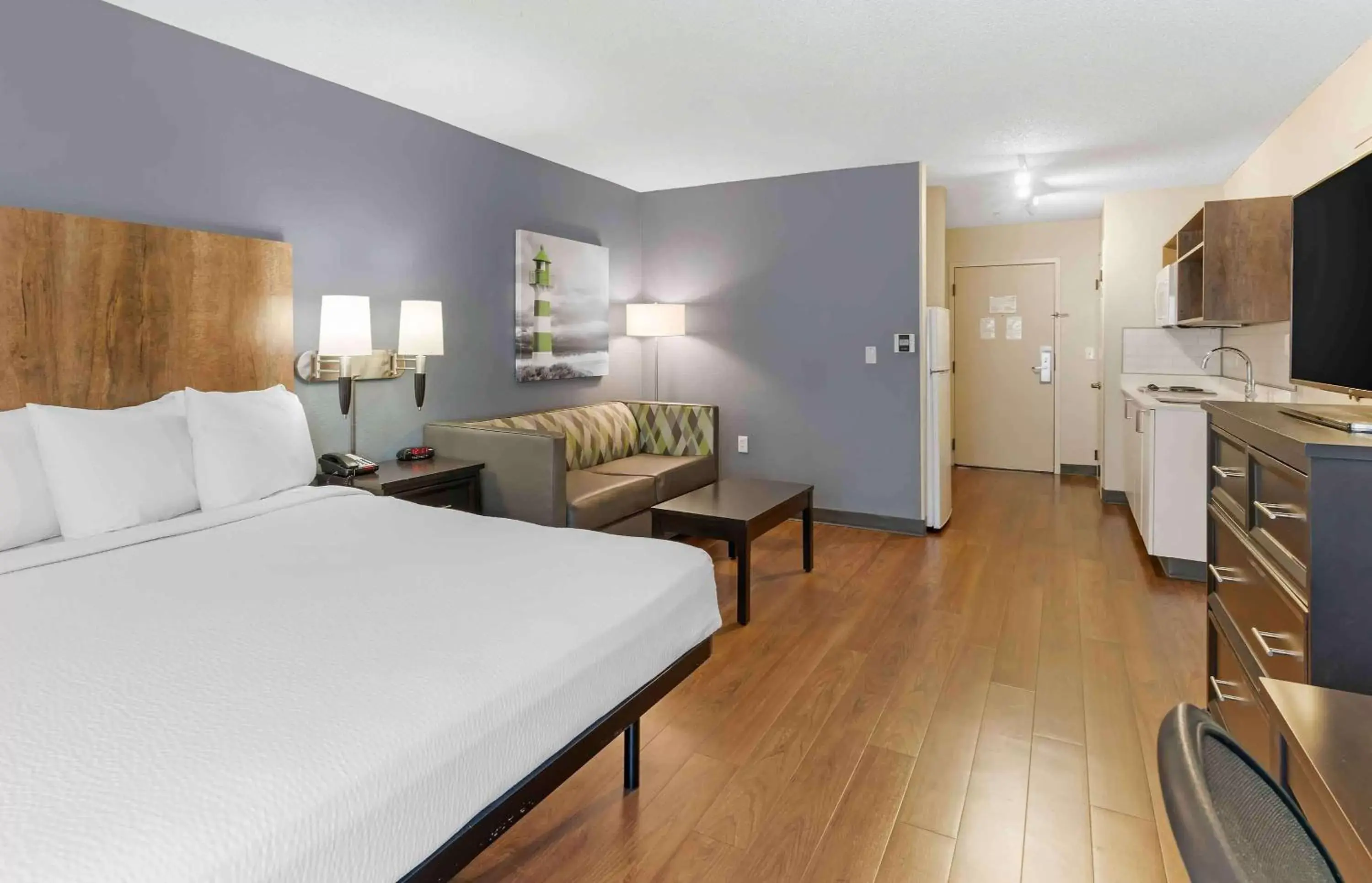 Bedroom in Extended Stay America Suites - San Jose - Milpitas - McCarthy Ranch