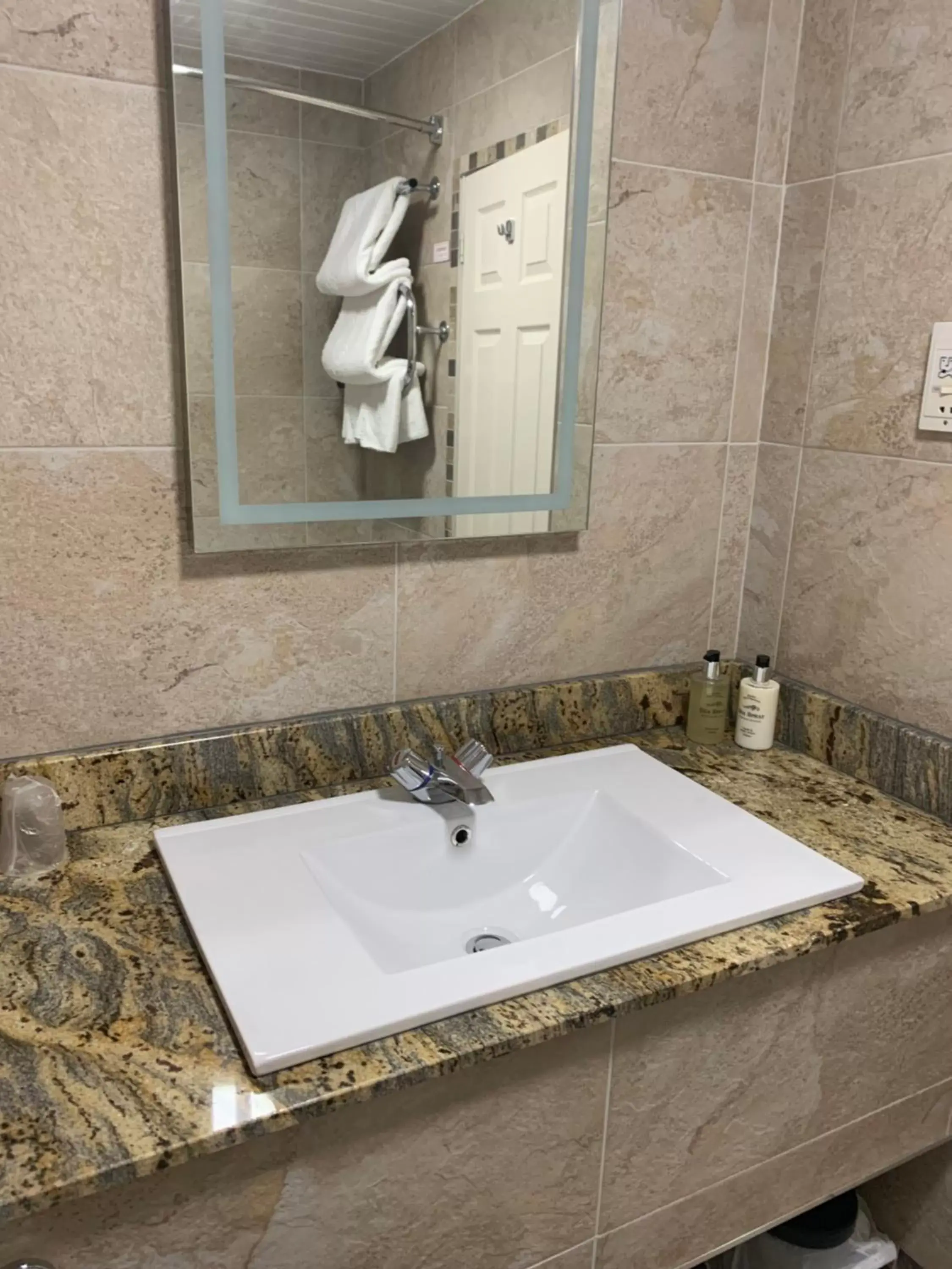 Bathroom in Best Western Manor Hotel