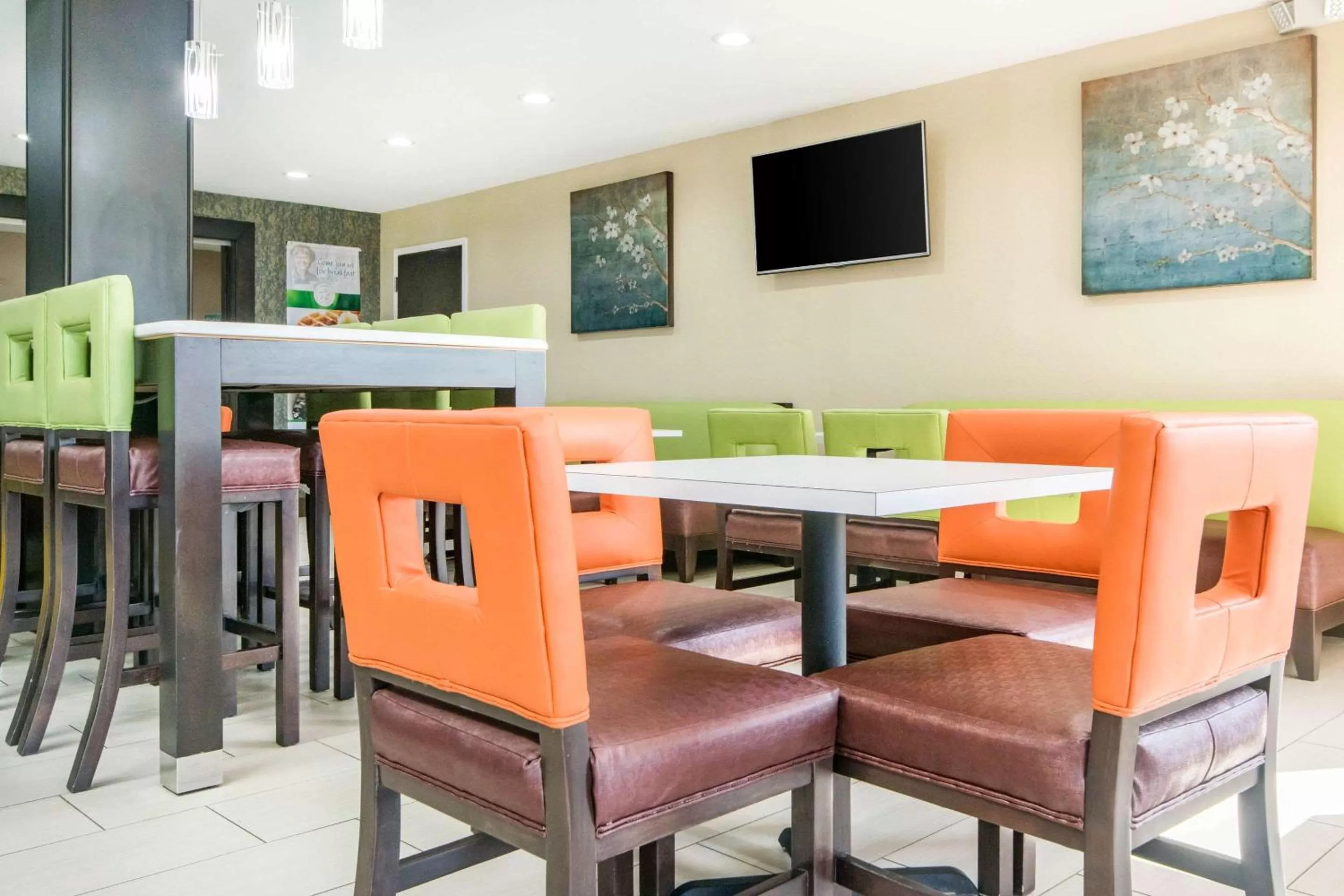 Restaurant/places to eat in Quality Inn Lexington East Hamburg Area