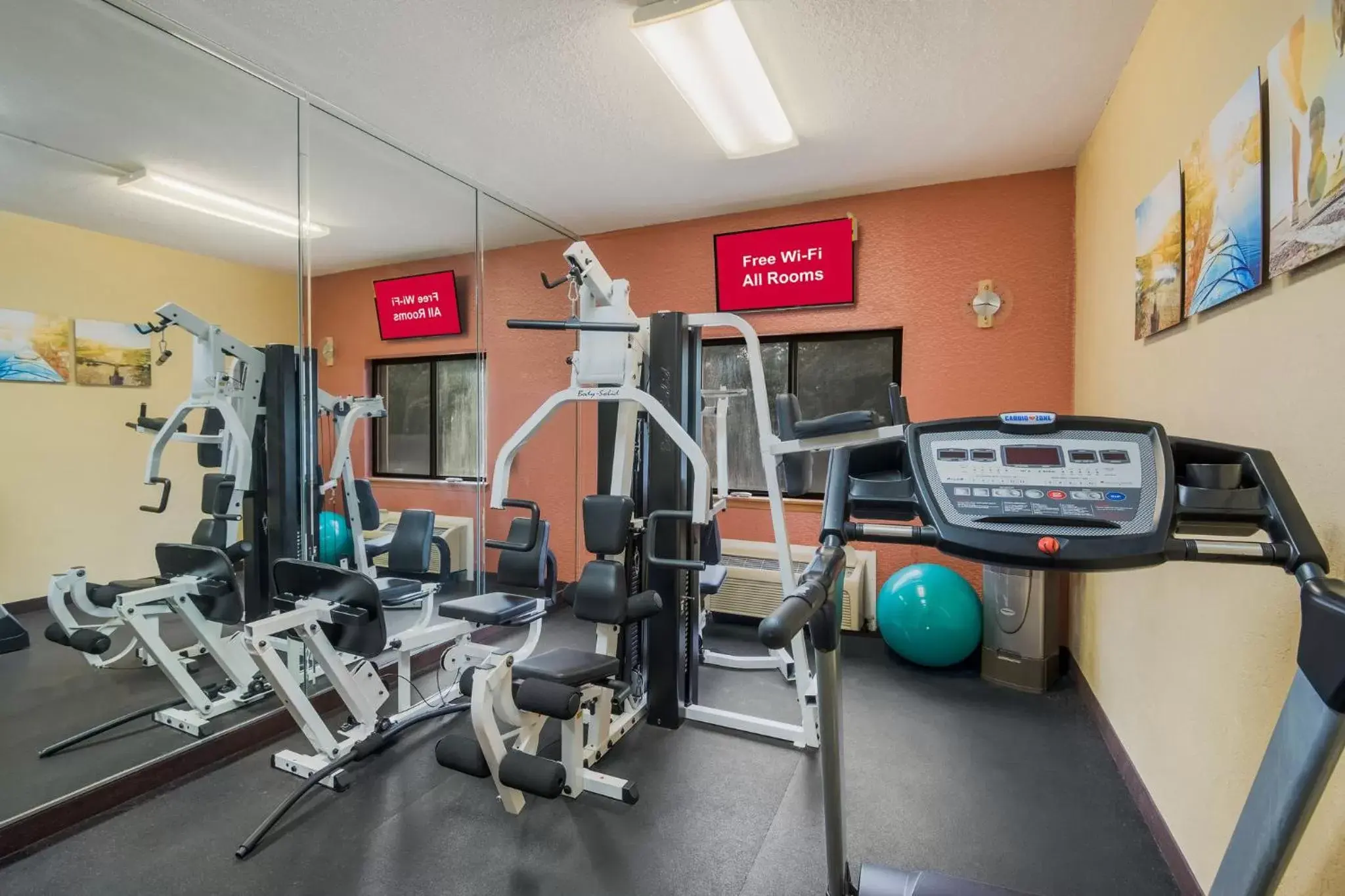 Fitness centre/facilities, Fitness Center/Facilities in Red Roof Inn Fairfield