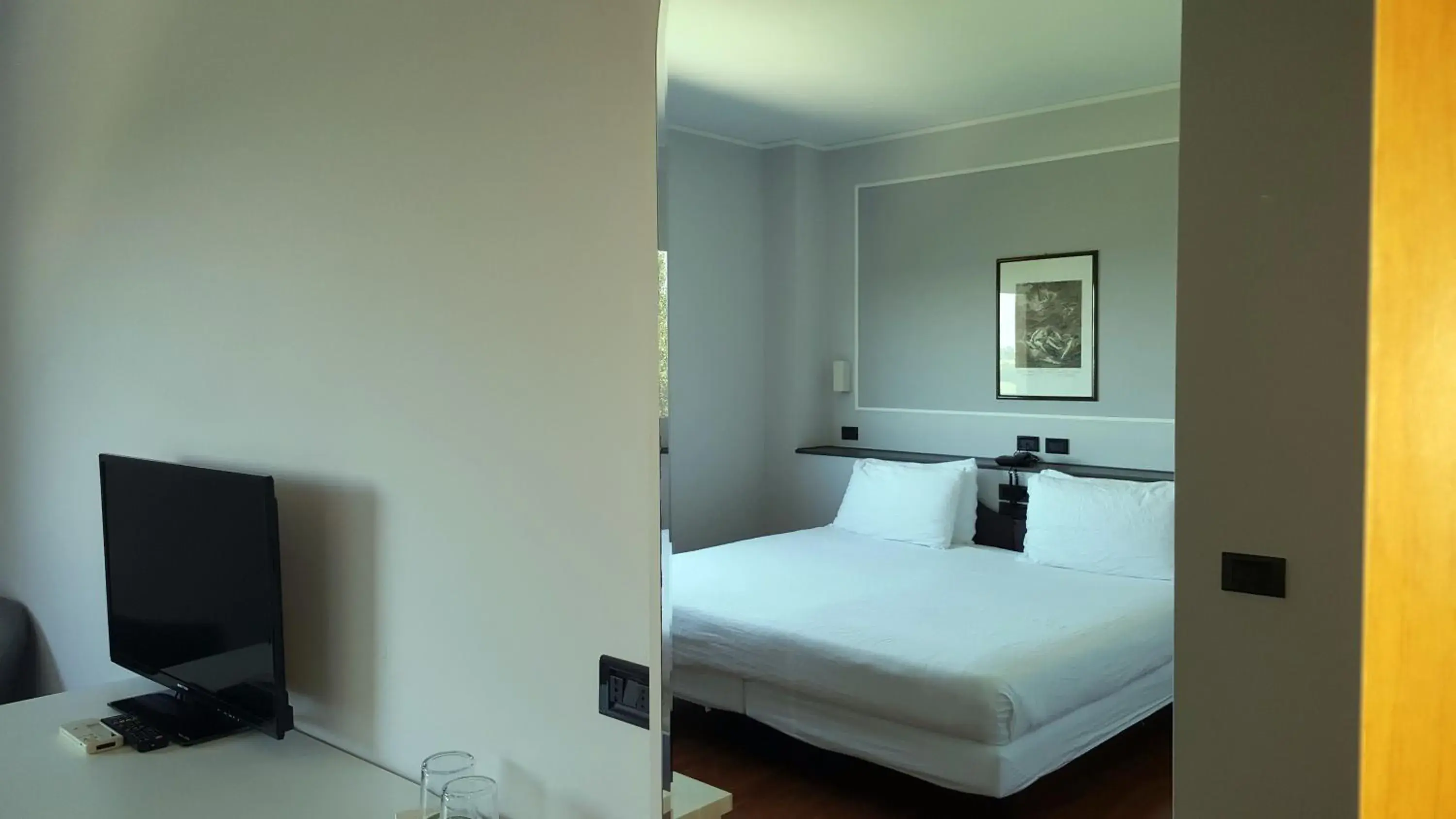 Bedroom, Bed in Hotel Mamiani & Relaxing Spa Urbino Bedroom, Bed in Hotel Mamiani & Relaxing Spa Urbino