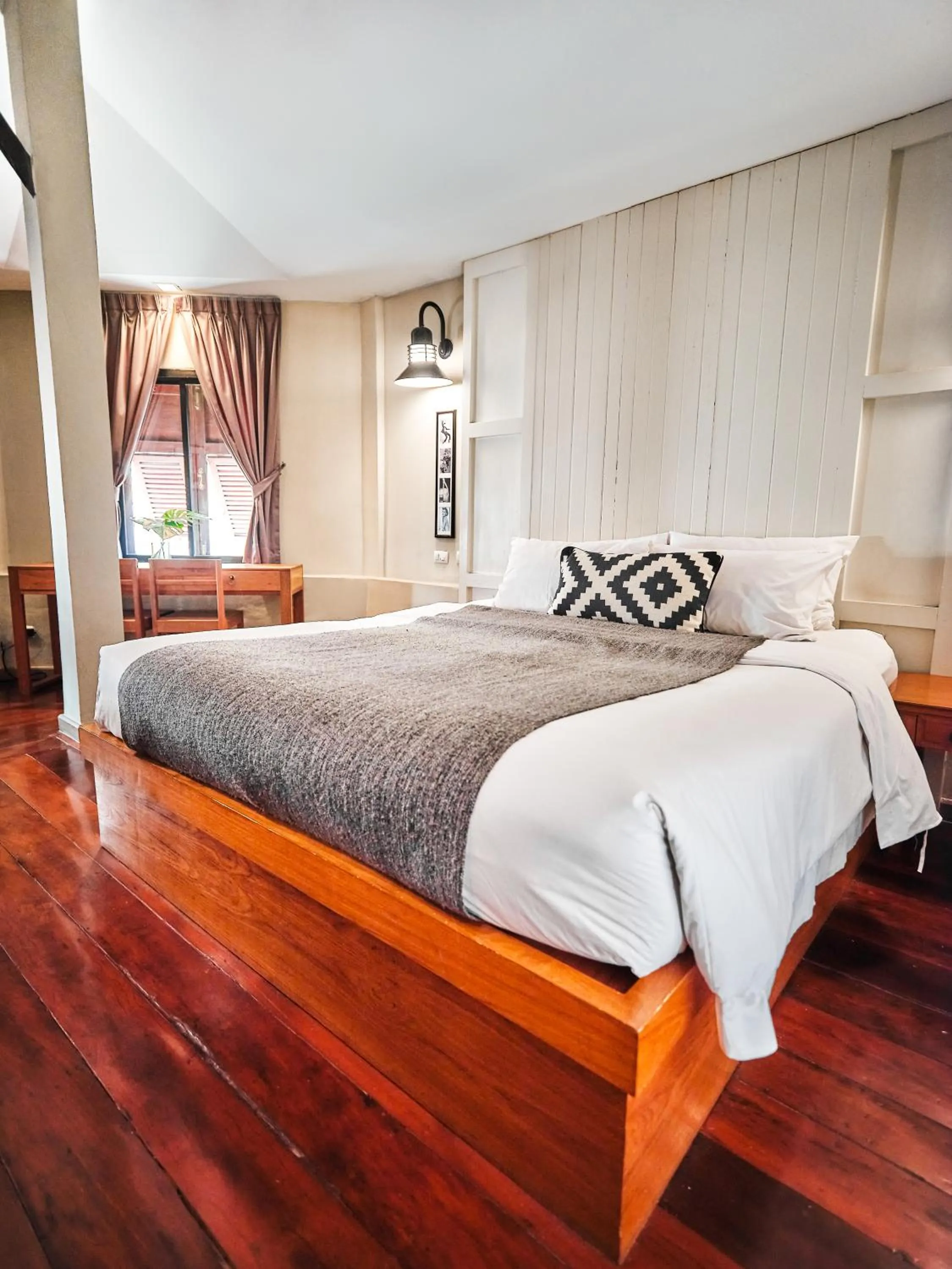 Bed in Prince Theatre Heritage Stay Hostel - Silom