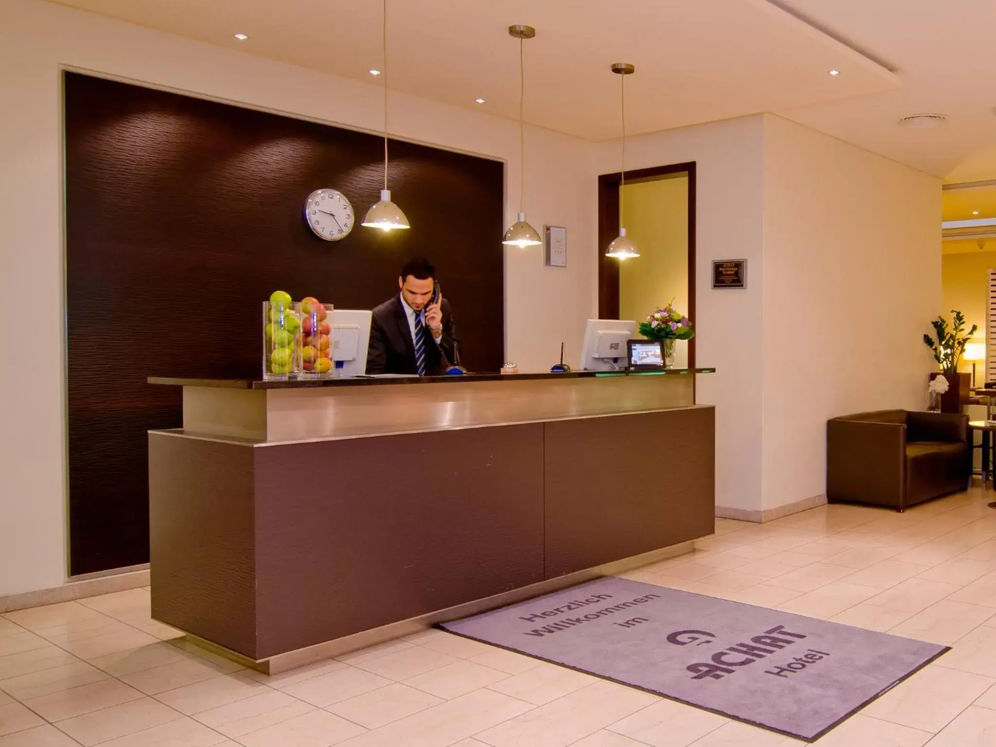 Staff, Lobby/Reception in ACHAT Hotel Wiesbaden City