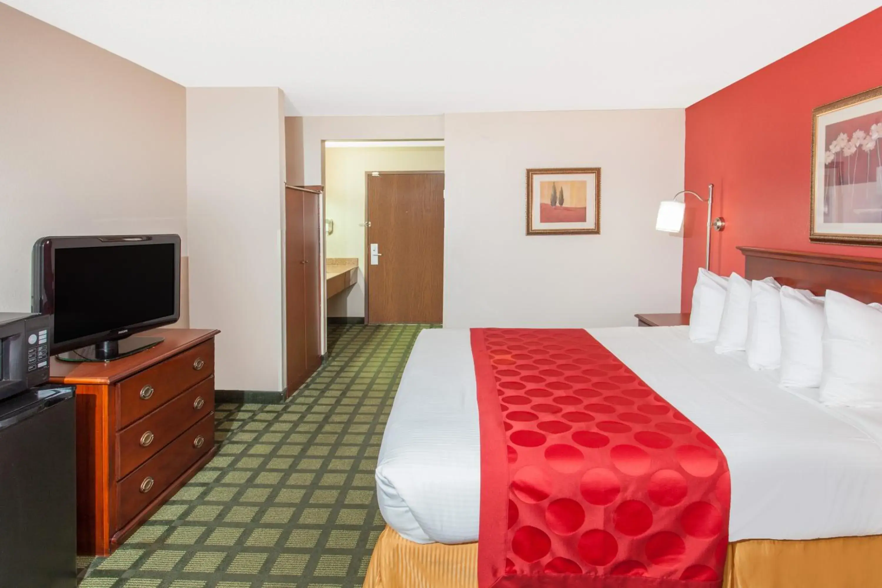 Bed in Ramada Limited Decatur