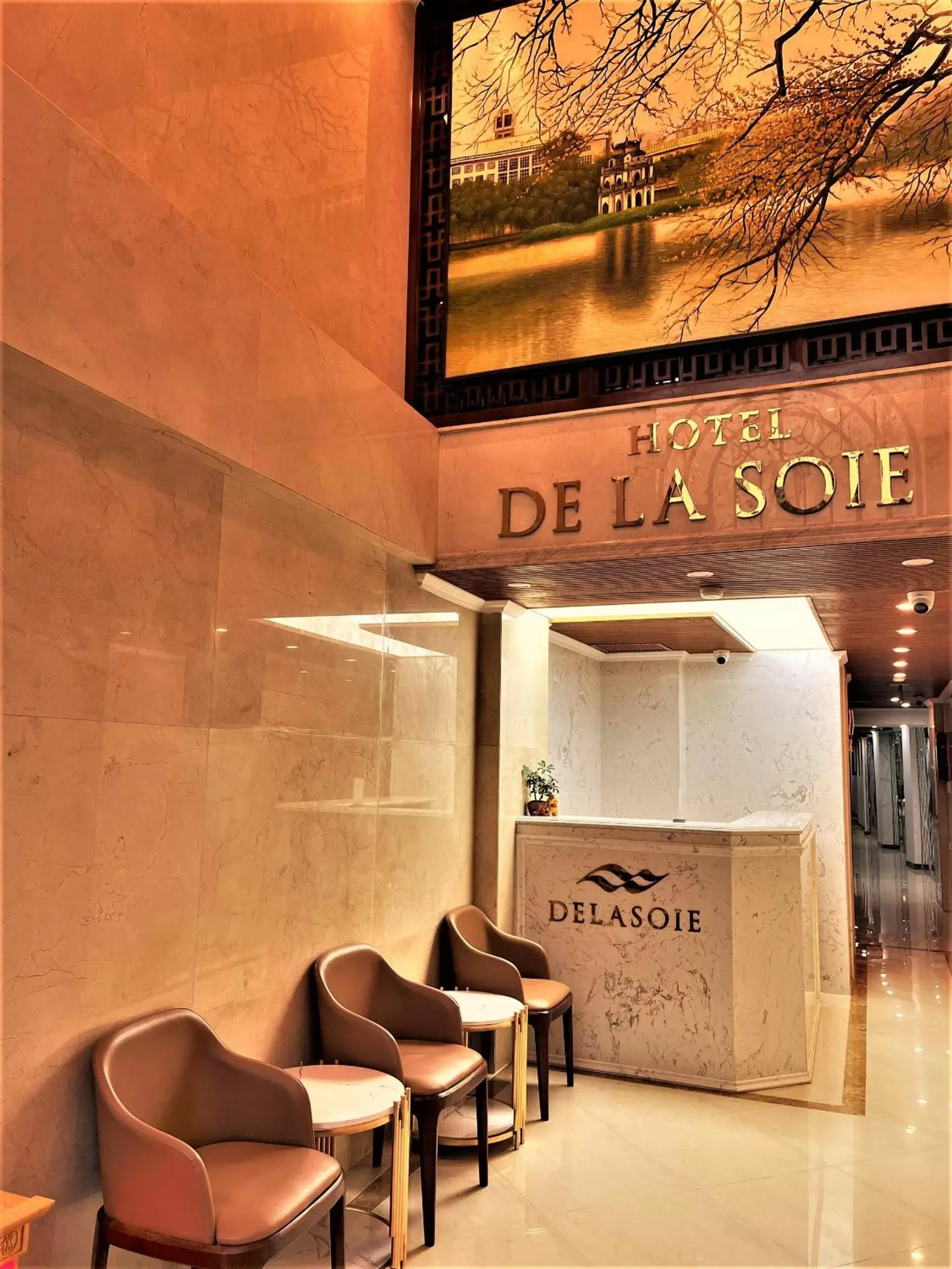 Property building in DE LA SOIE Hotel & Travel Property building in DE LA SOIE Hotel & Travel