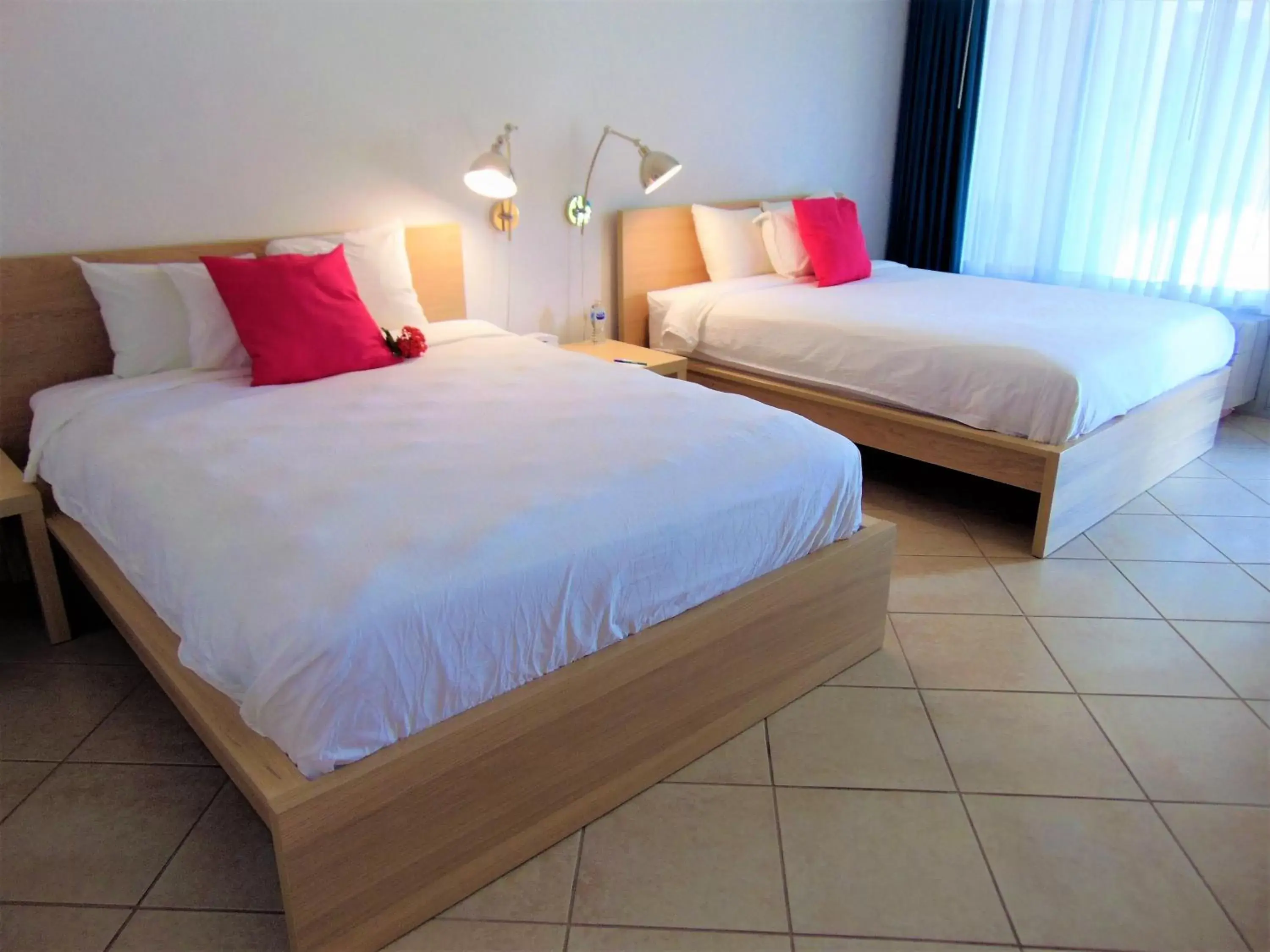 Bed in Dolphin Key Resort - Cape Coral Bed in Dolphin Key Resort - Cape Coral