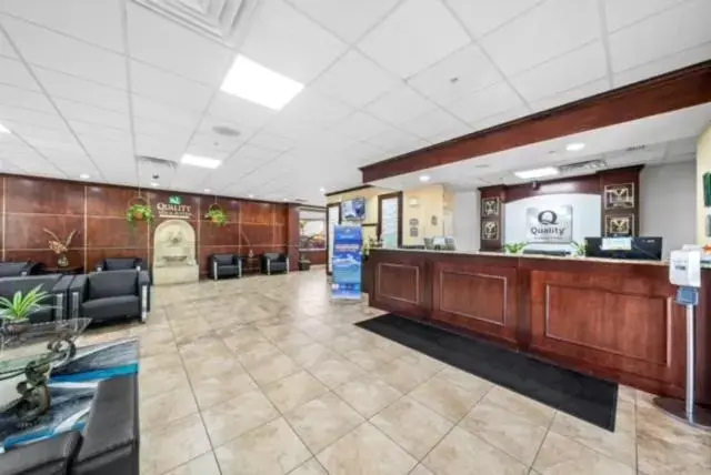 Lobby/Reception in Quality Inn & Suites Near Fairgrounds & Ybor City