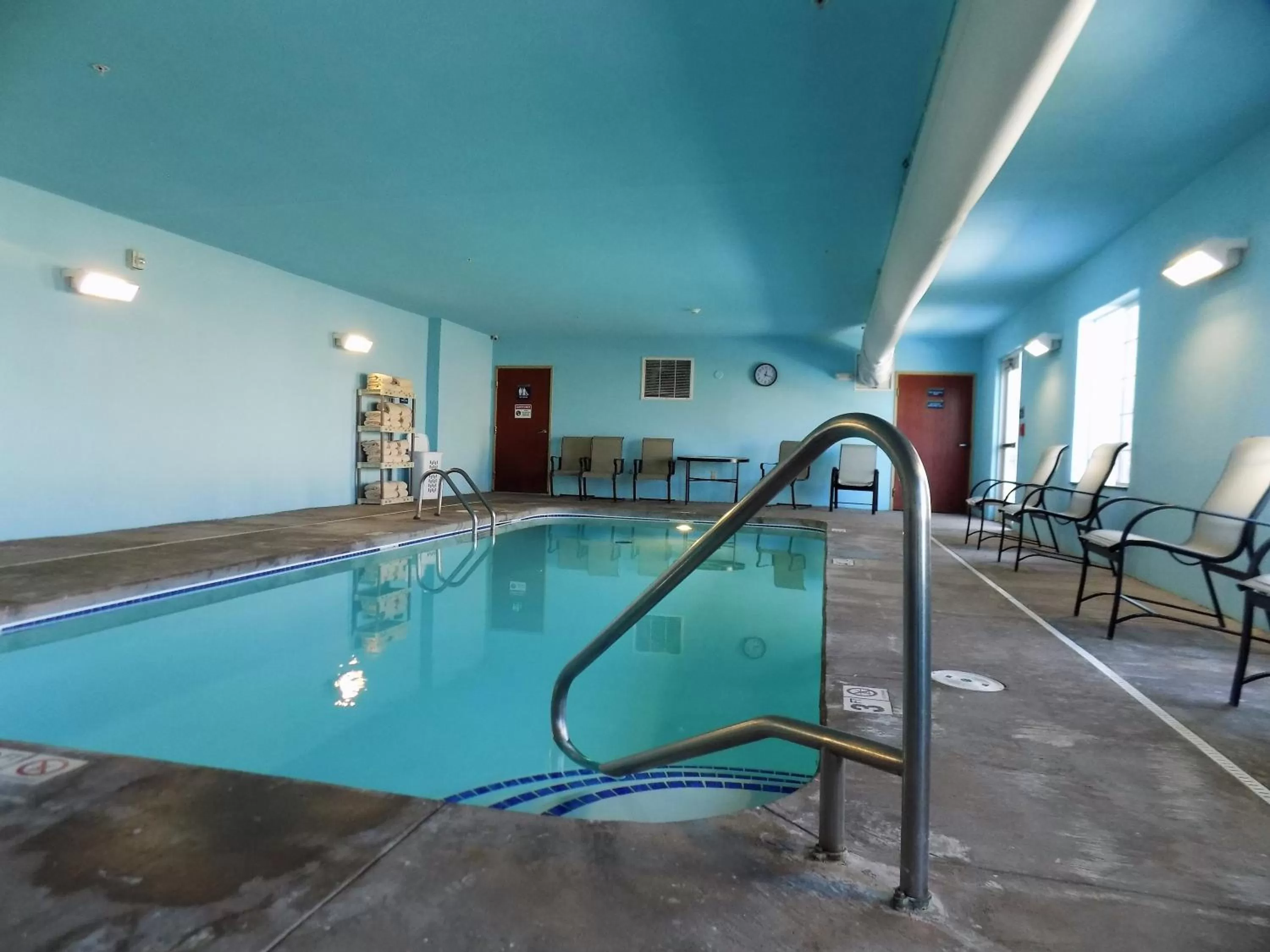 Swimming pool in Cobblestone Hotel & Suites - Seward
