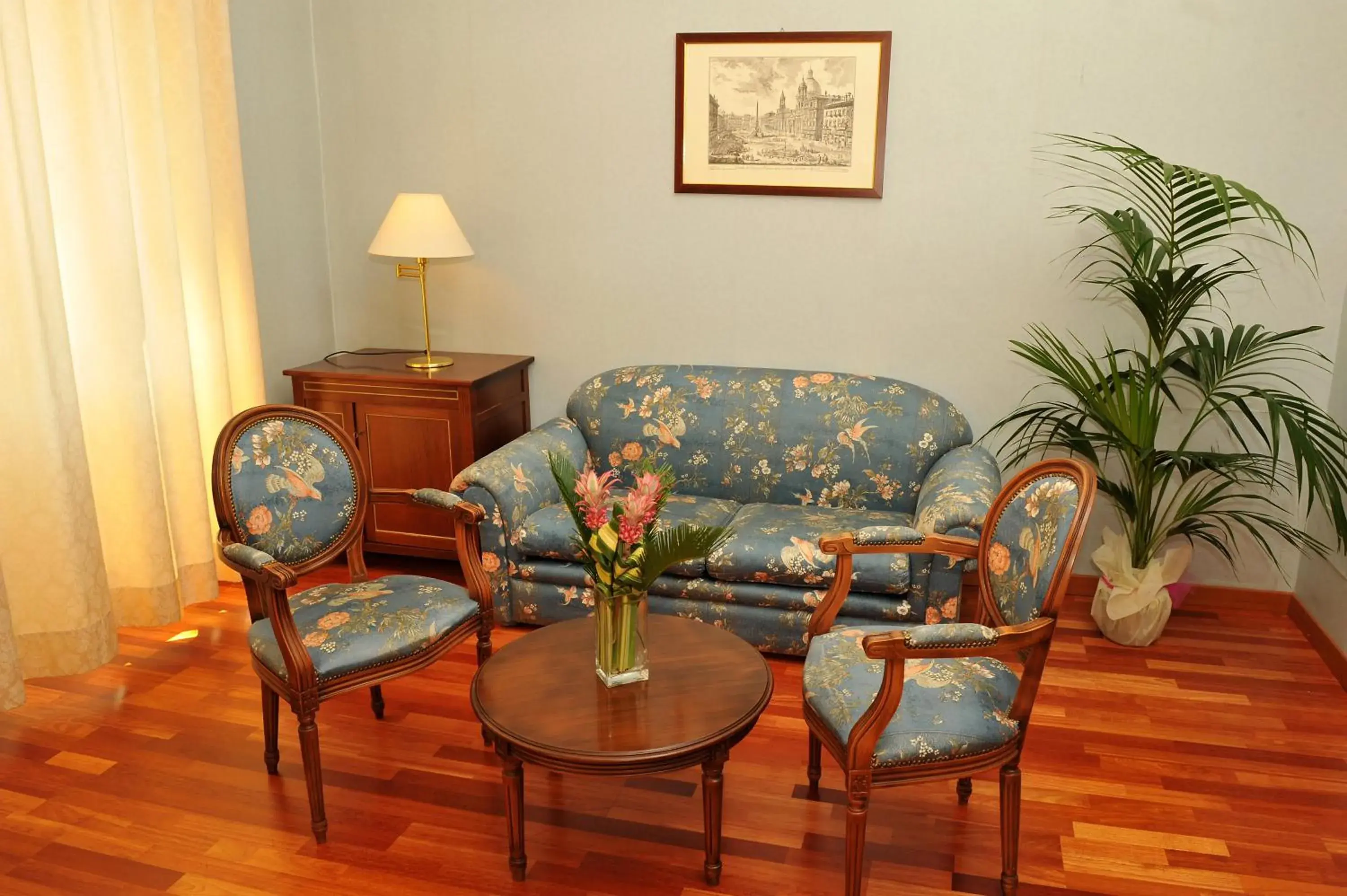 Living room, Seating Area in Grande Albergo Quattro Stagioni