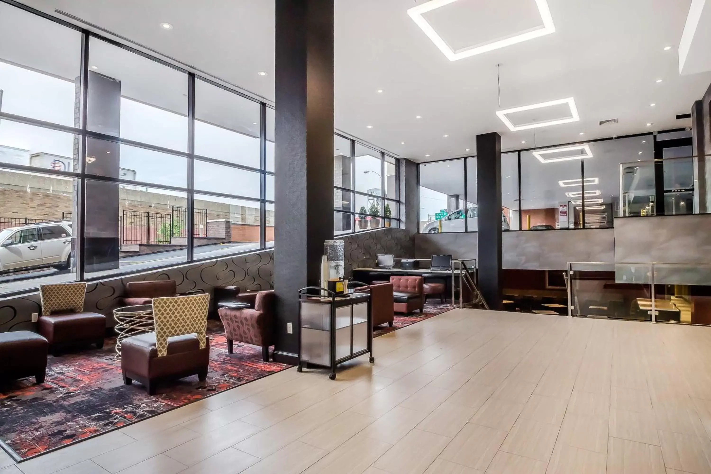 Lobby or reception in Comfort Inn & Suites near Stadium