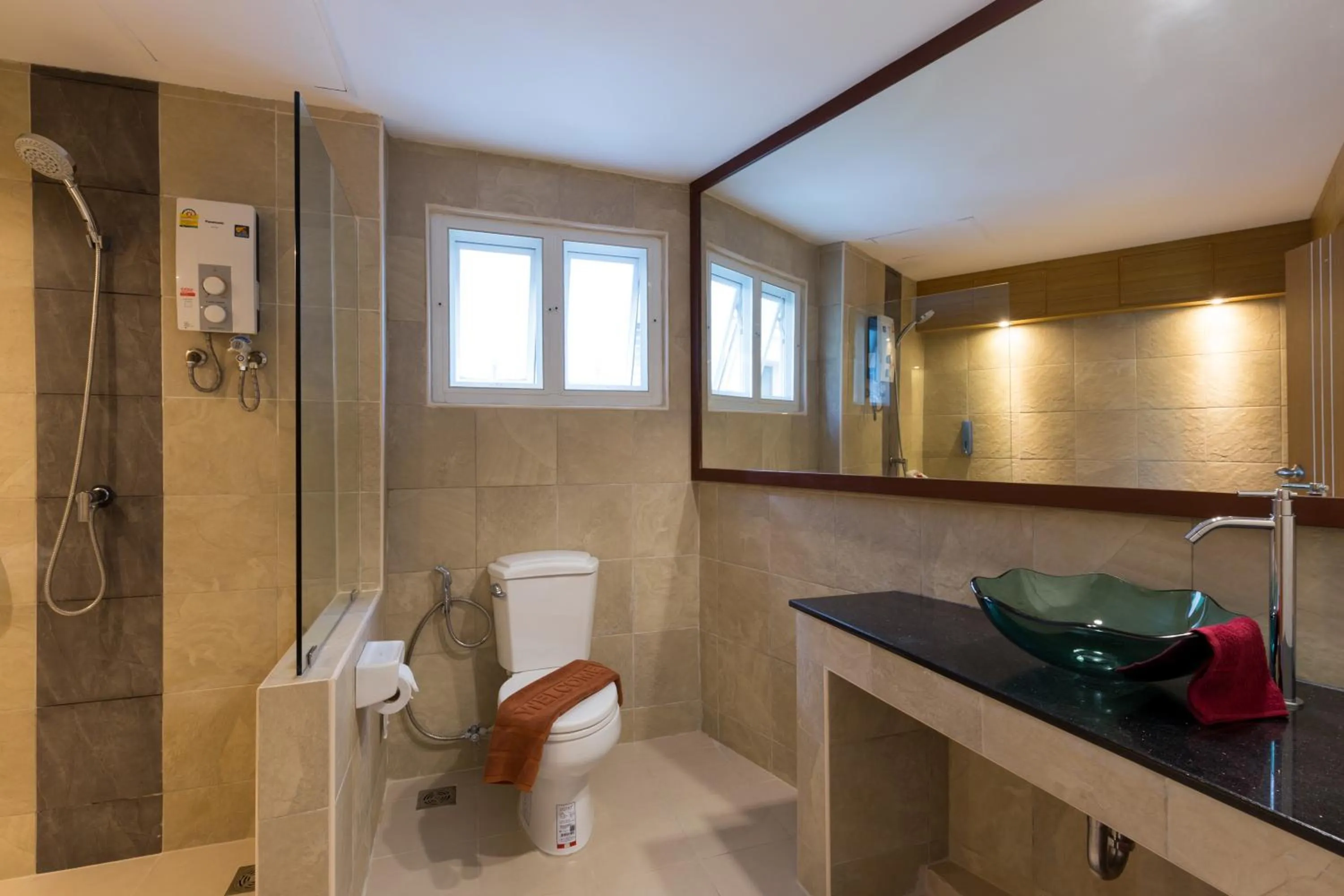 Bathroom in Tee Pak Dee Resident Phuket