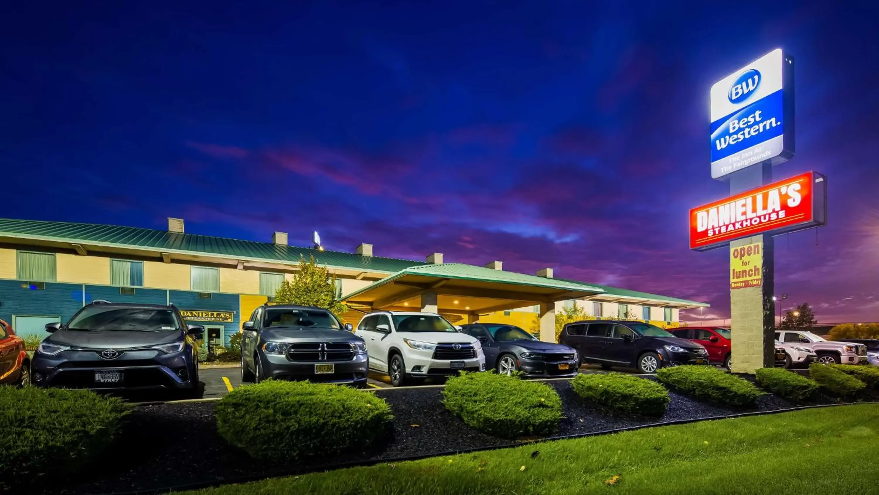 Property Building in Best Western the Inn at the Fairgrounds