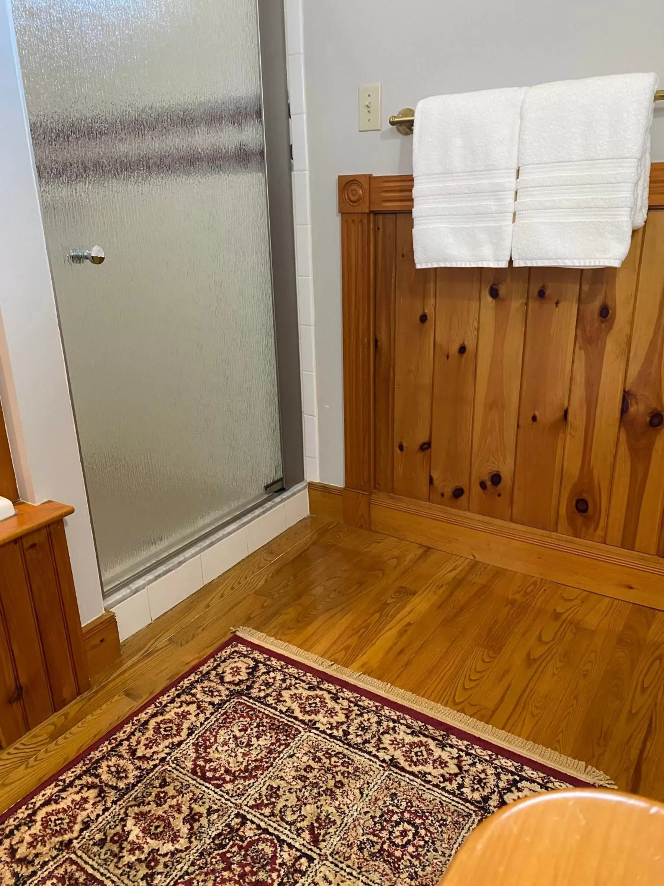 Bathroom in Spouter Inn Bed & Breakfast