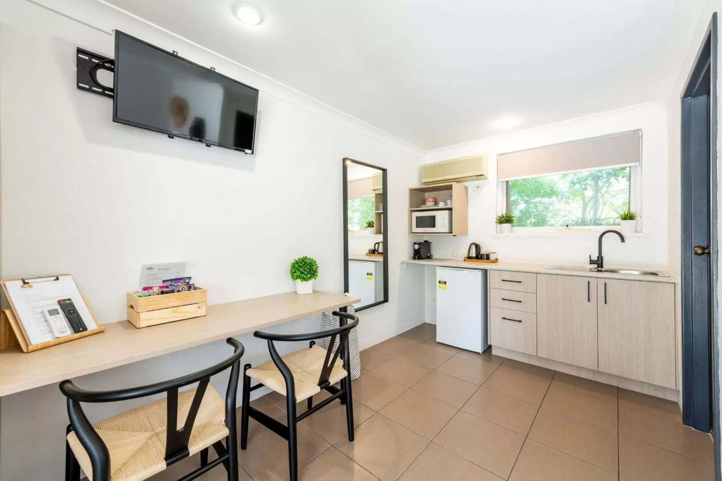 Kitchen or kitchenette in The Carmel Yamba Kitchen or kitchenette in The Carmel Yamba