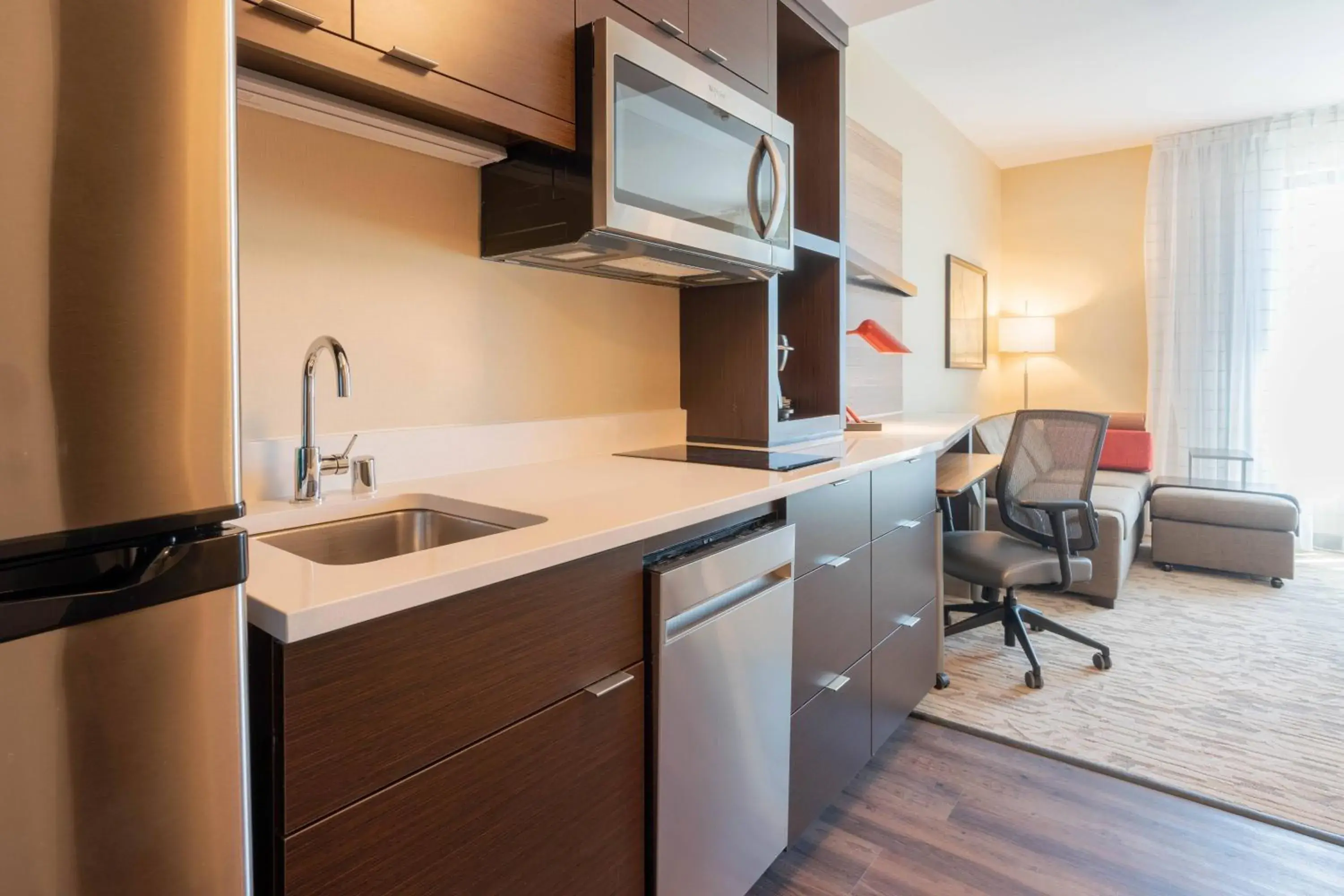 Kitchen or kitchenette, Kitchen/Kitchenette in TownePlace Suites by Marriott Thousand Oaks Agoura Hills