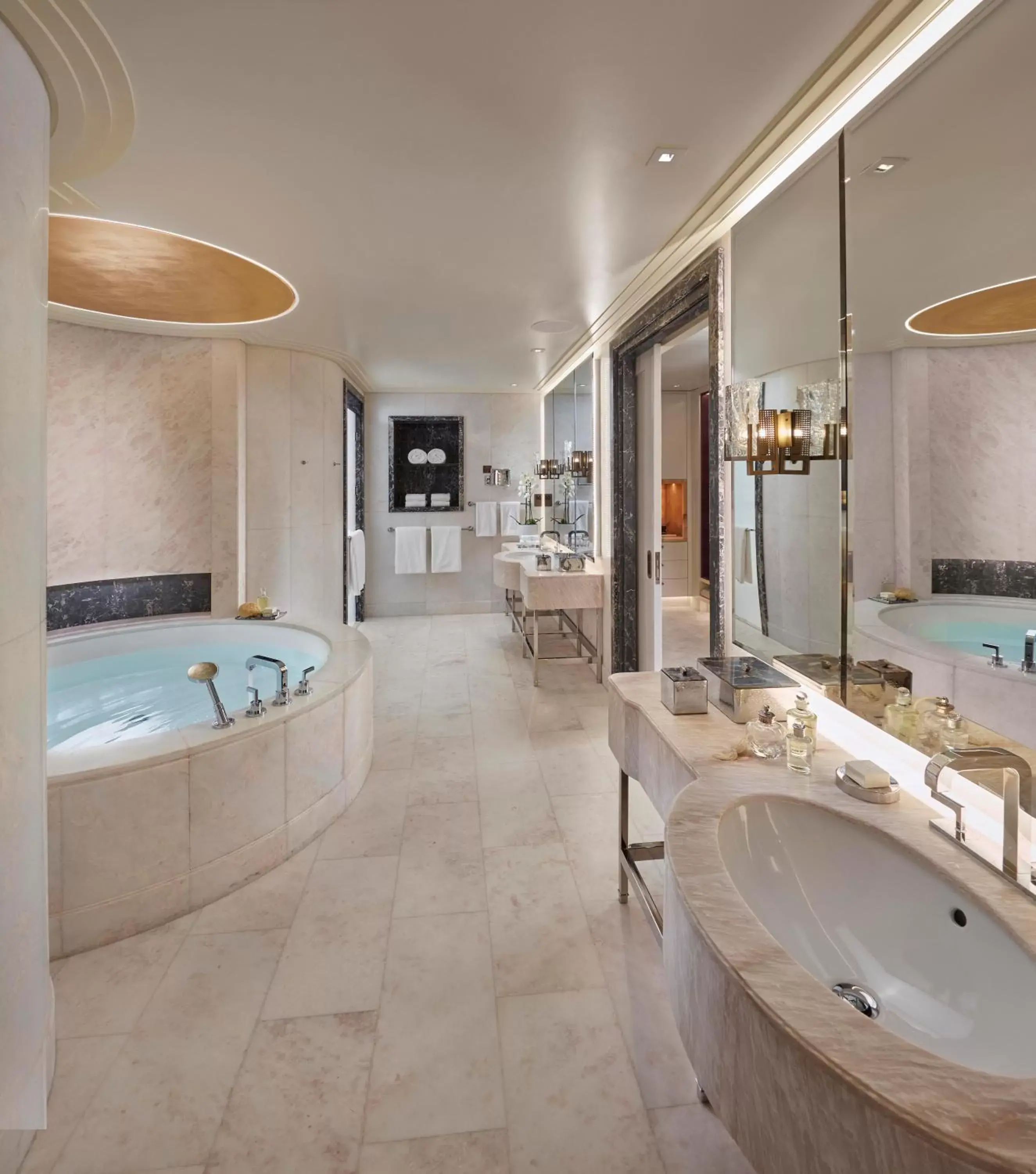 Bathroom in Mandarin Oriental, Doha