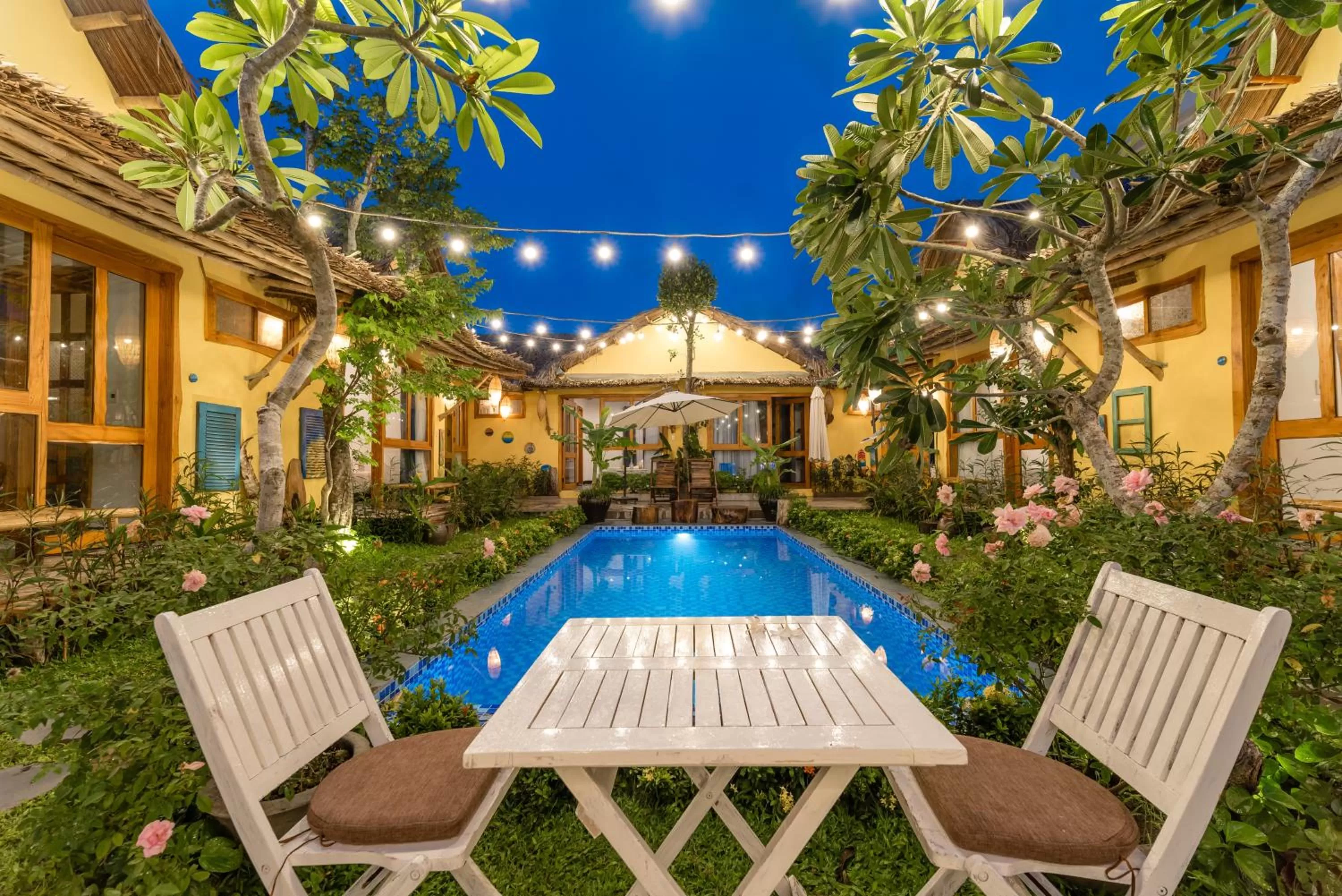 La Belle An Bang Seaside Hideaway