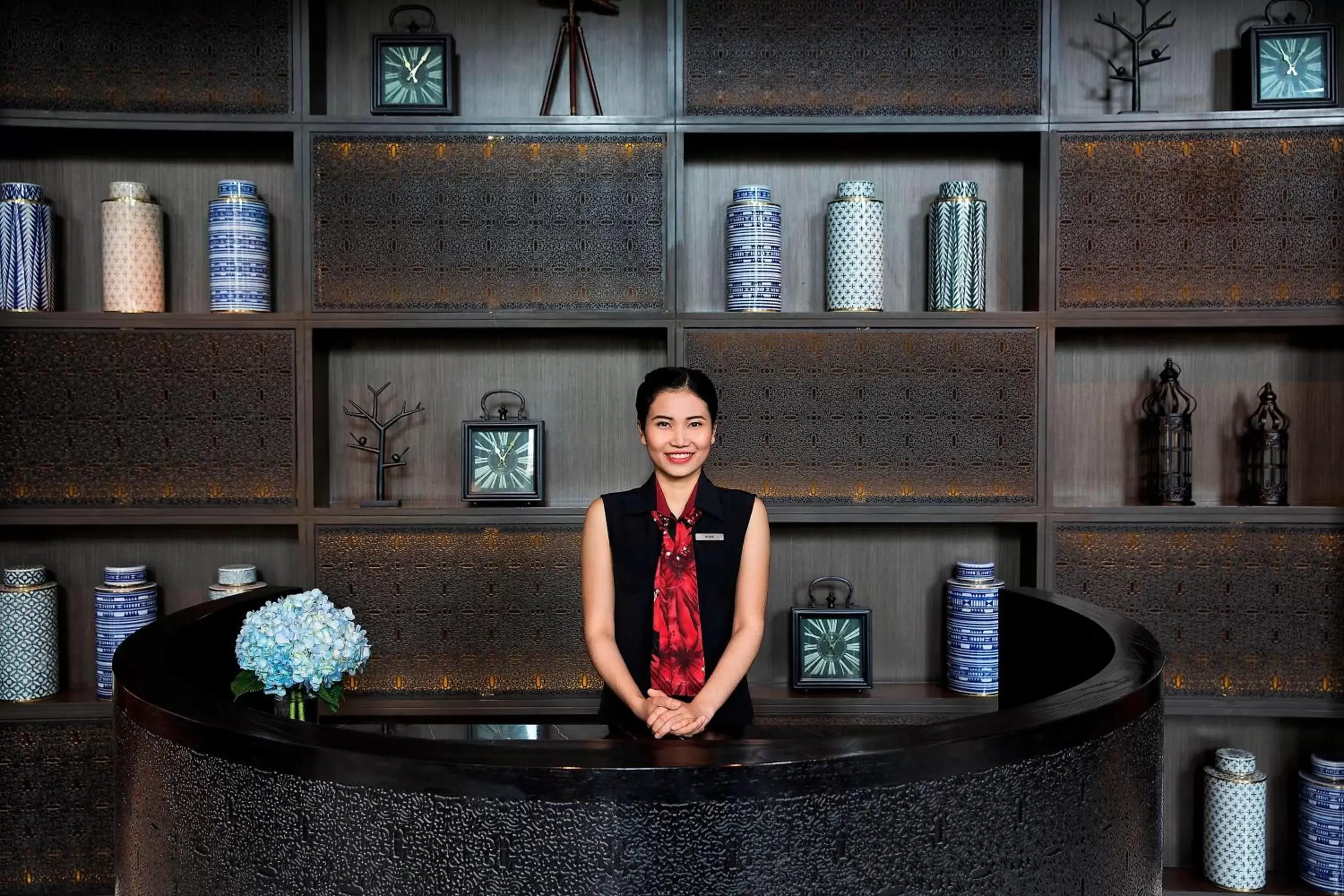 Restaurant/places to eat, Staff in Marriott Executive Apartments Bangkok, Sukhumvit Thonglor