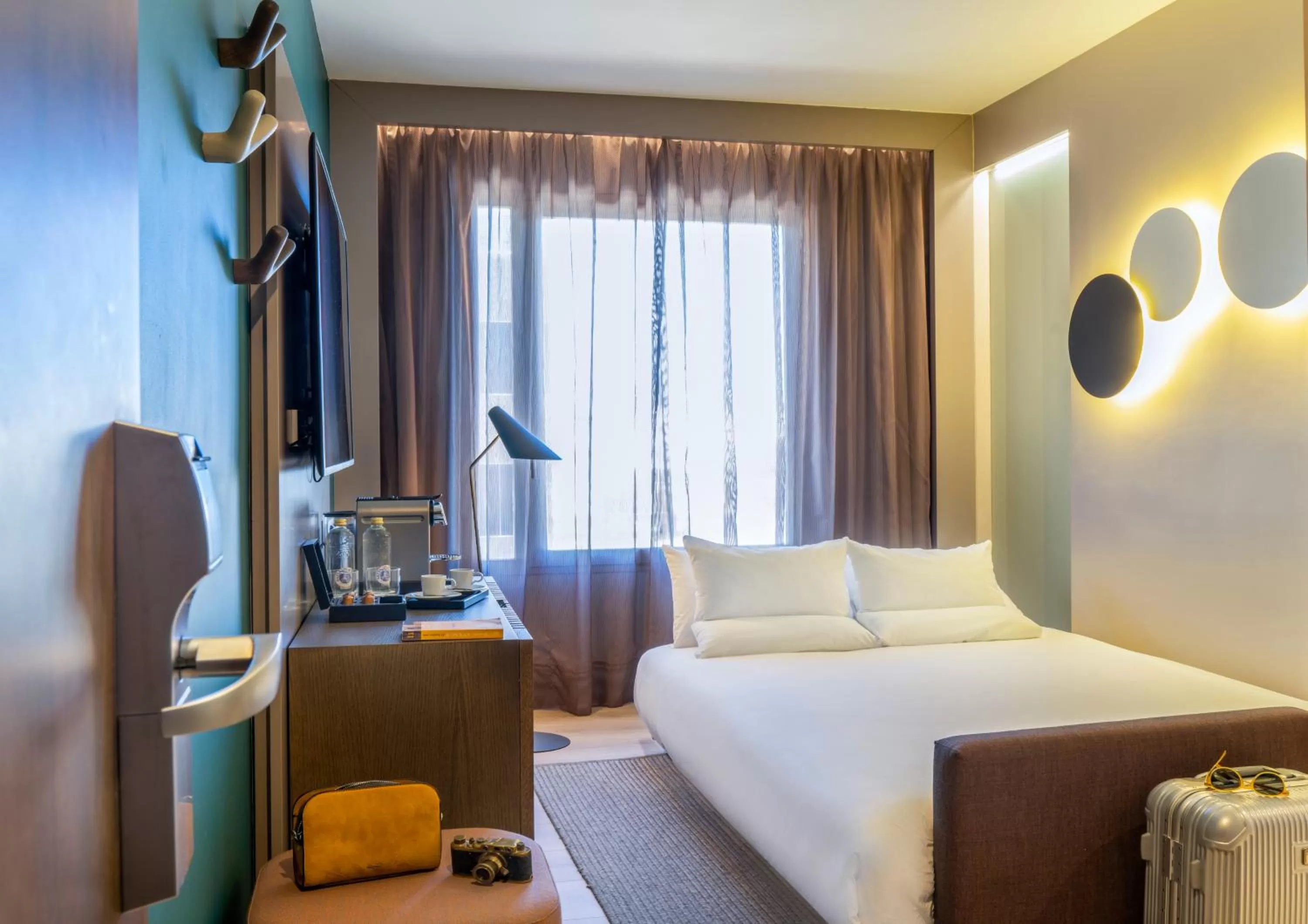 Bed in Novotel Campo De Las Naciones