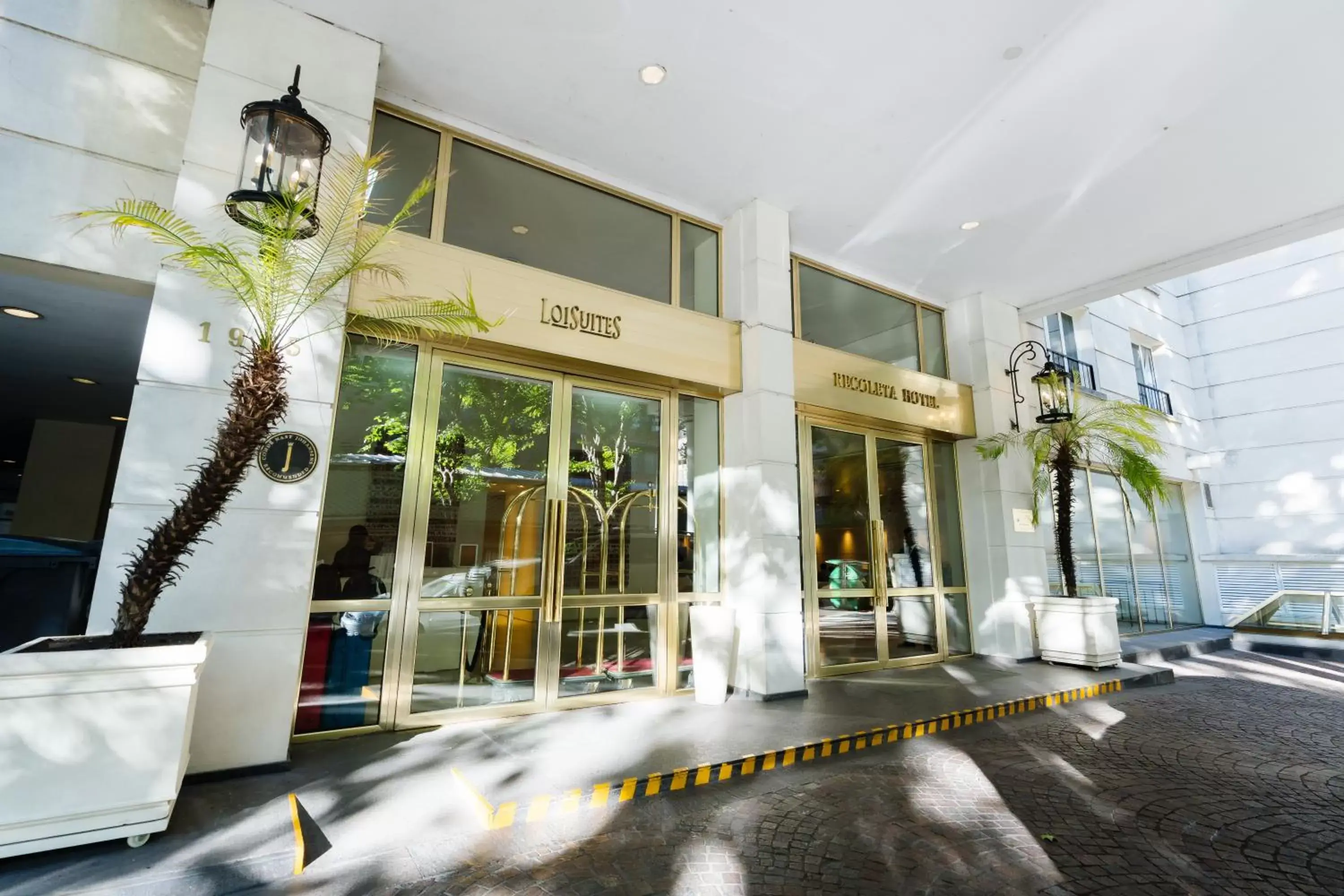 Facade/entrance in Loi Suites Recoleta Hotel