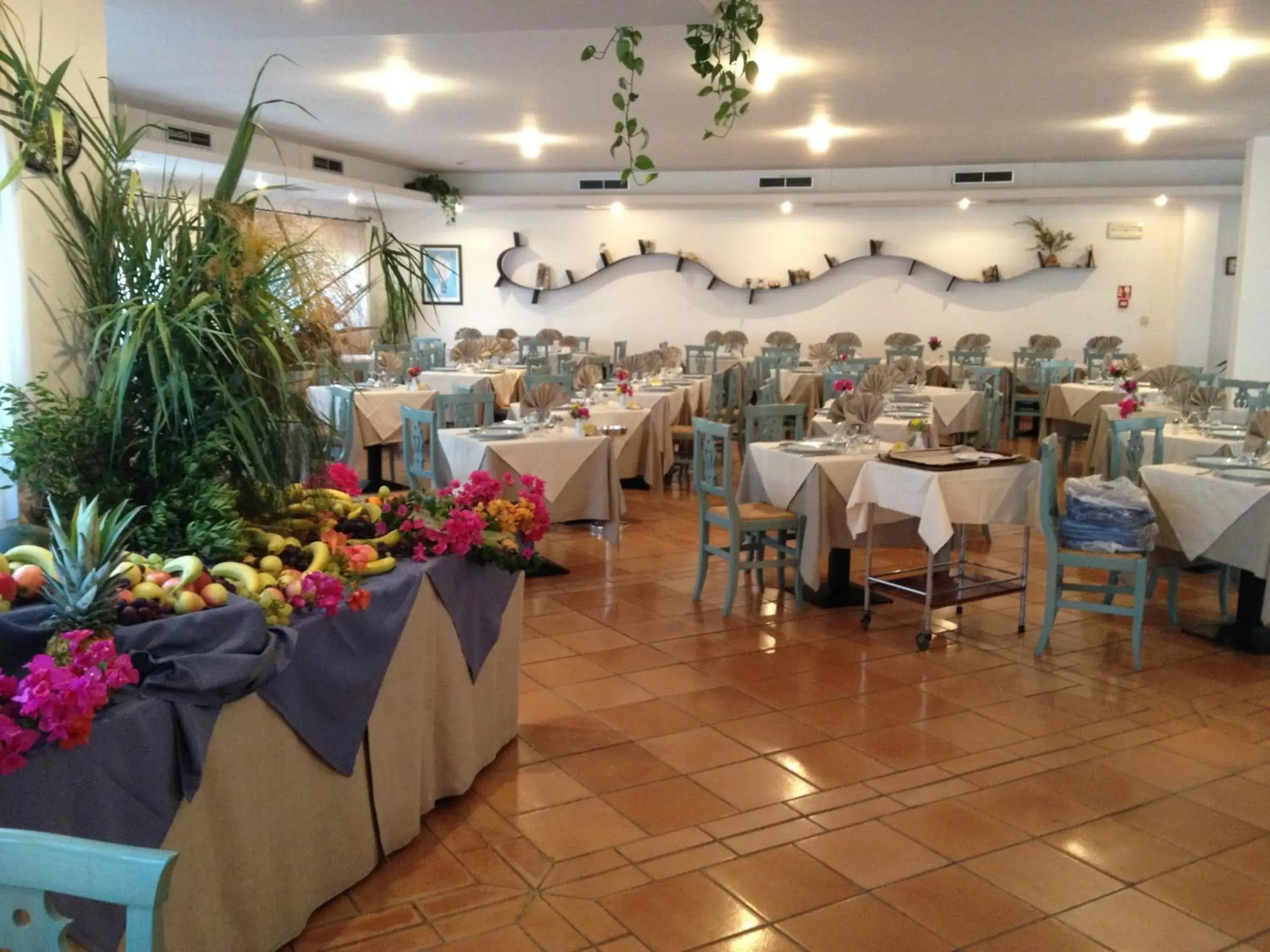 Restaurant/Places to Eat in Hotel Corallaro