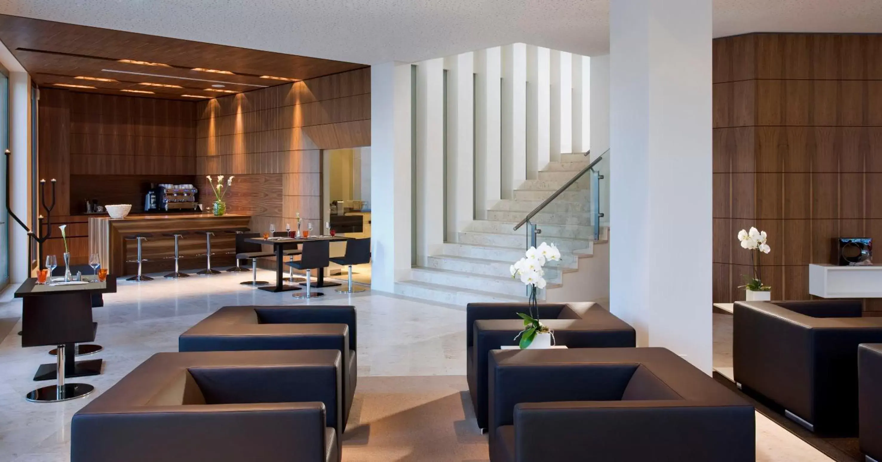 Lobby or reception, Lounge/Bar in Melia Luxembourg