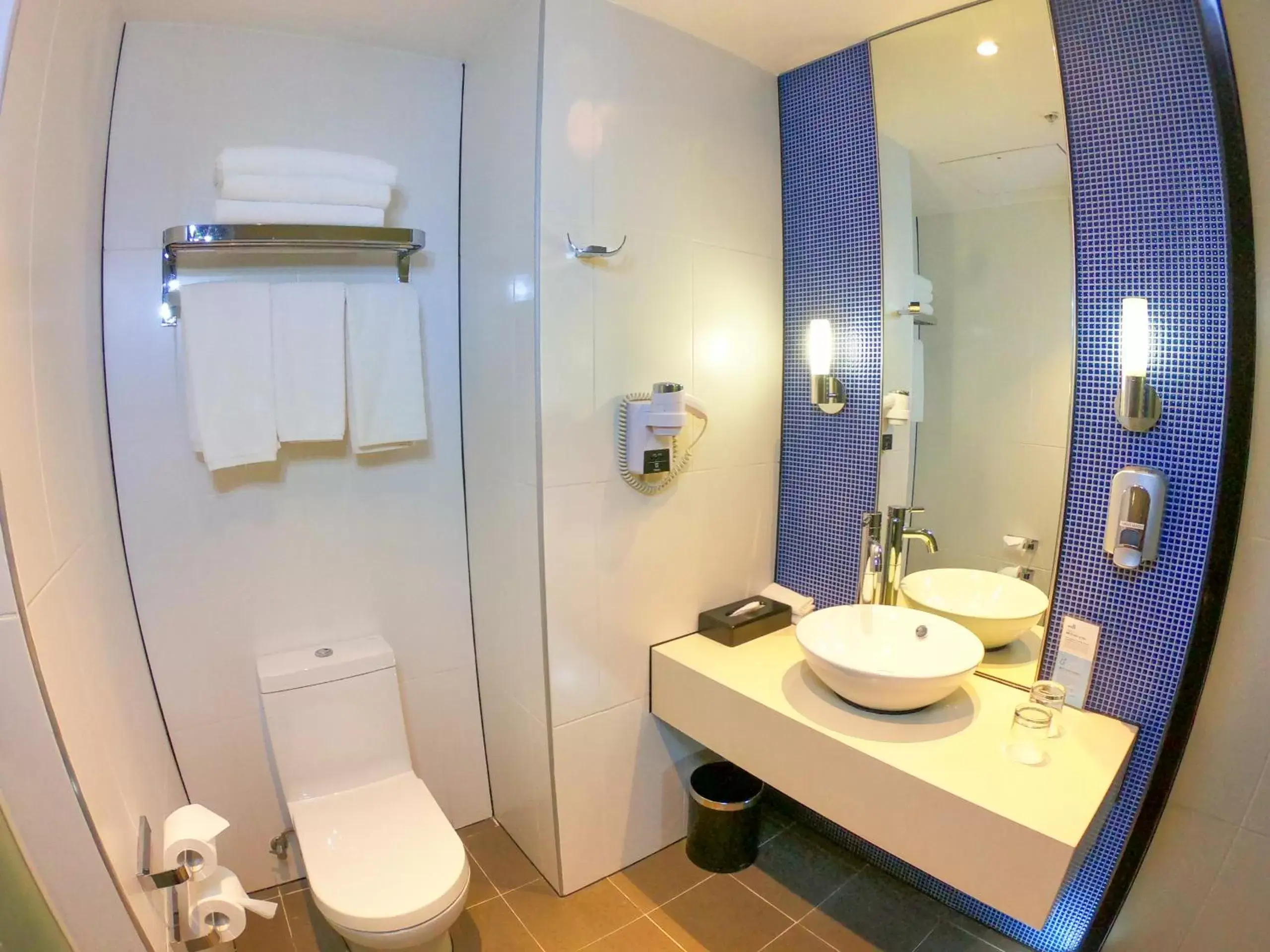 Bathroom in Holiday Inn Express Port Moresby, an IHG Hotel