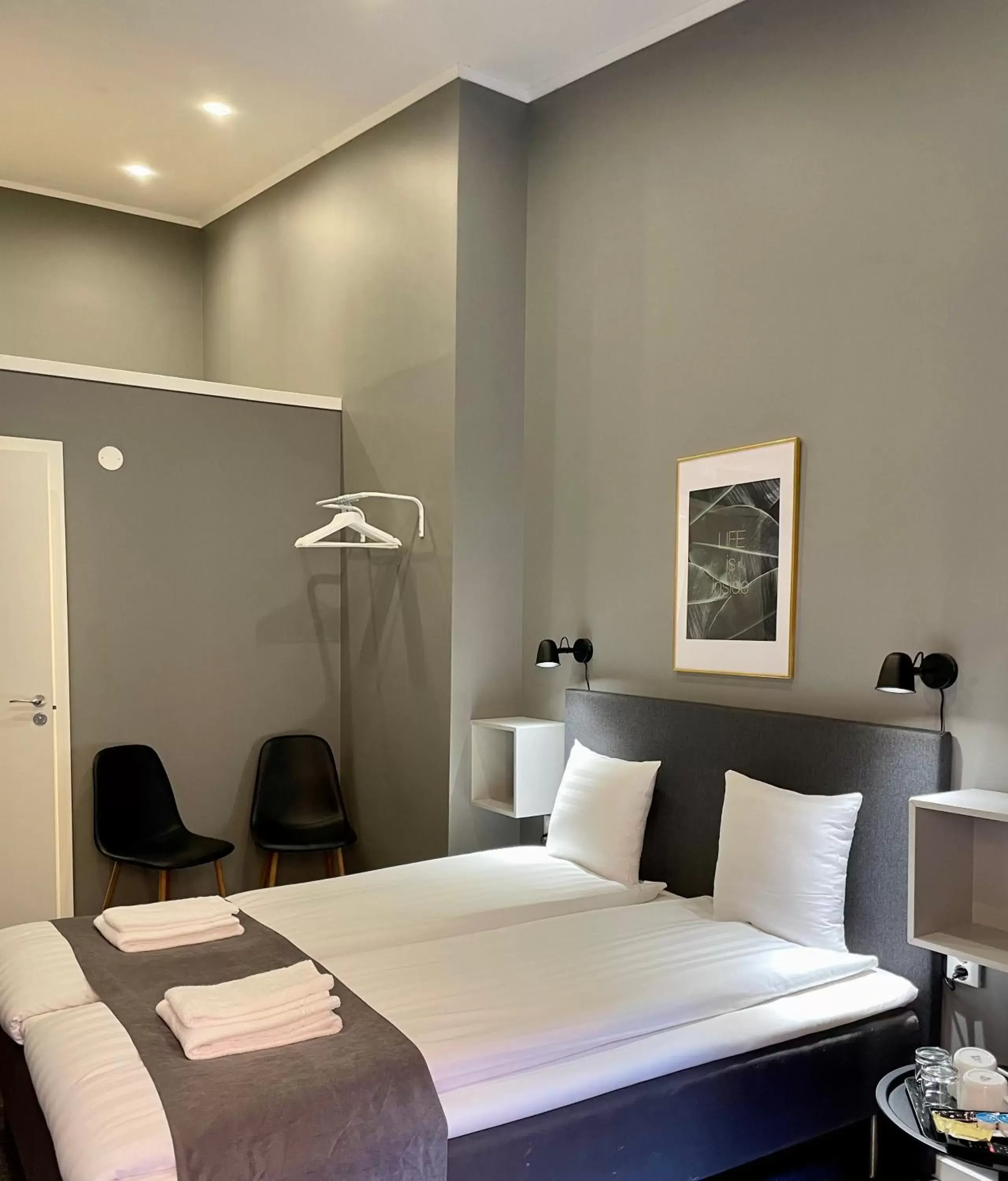 Bedroom, Bed in Unique Hotel Bedroom, Bed in Unique Hotel