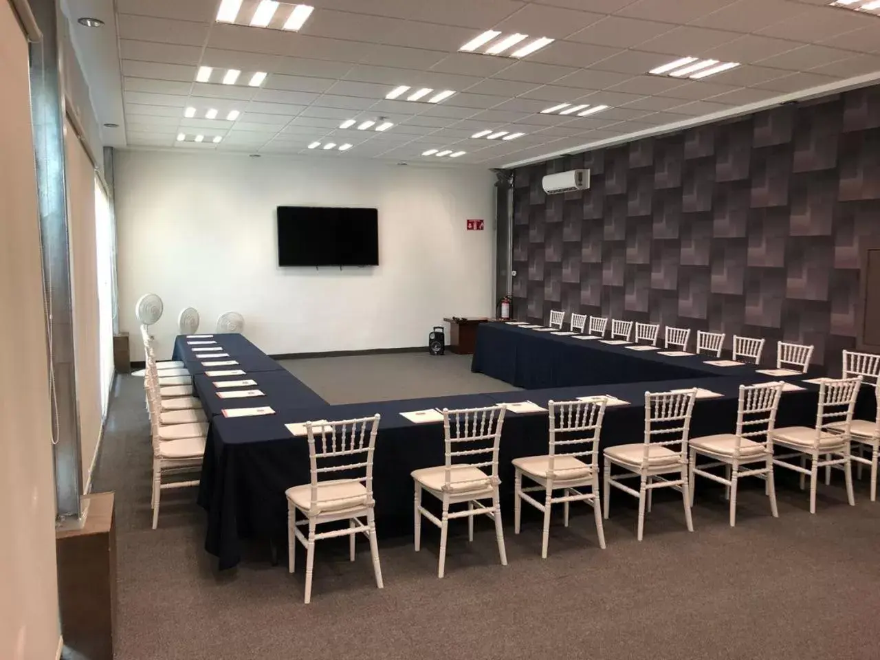 Meeting/conference room in Hotel Ankara "Las Lomas"