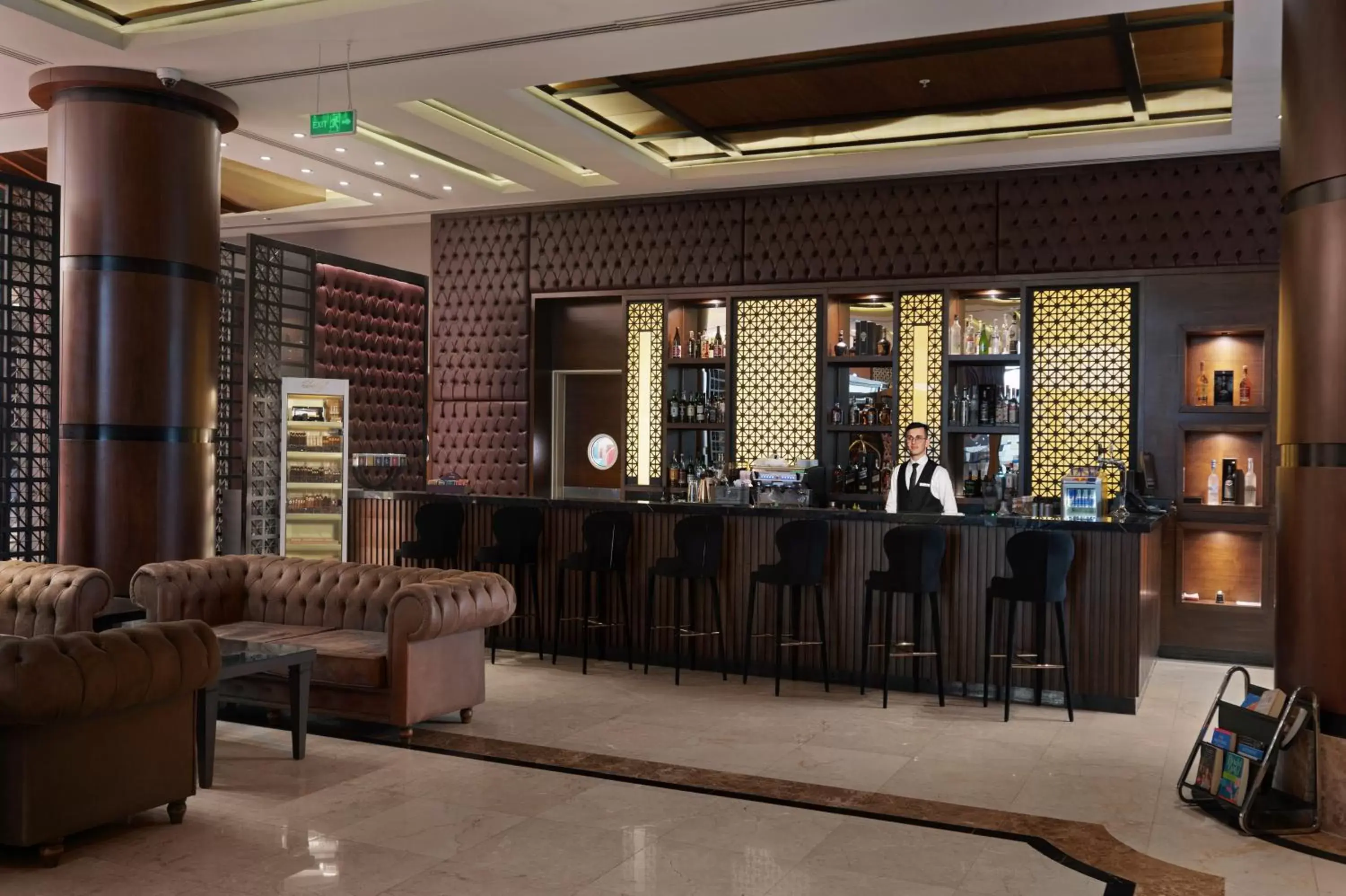 Lounge or bar in Ramada by Wyndham Erbil Gulan Street
