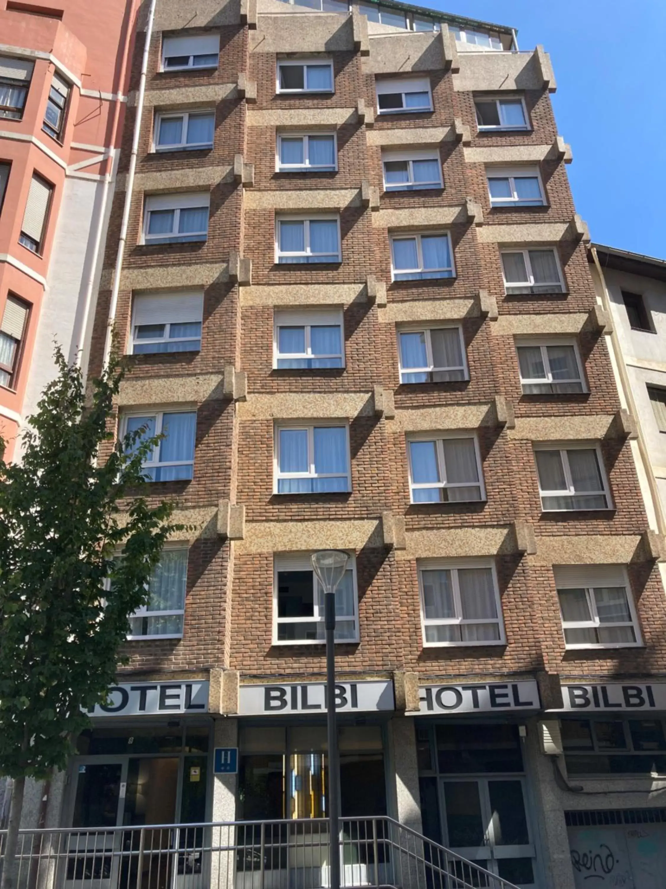 Property Building in Hotel Bilbi