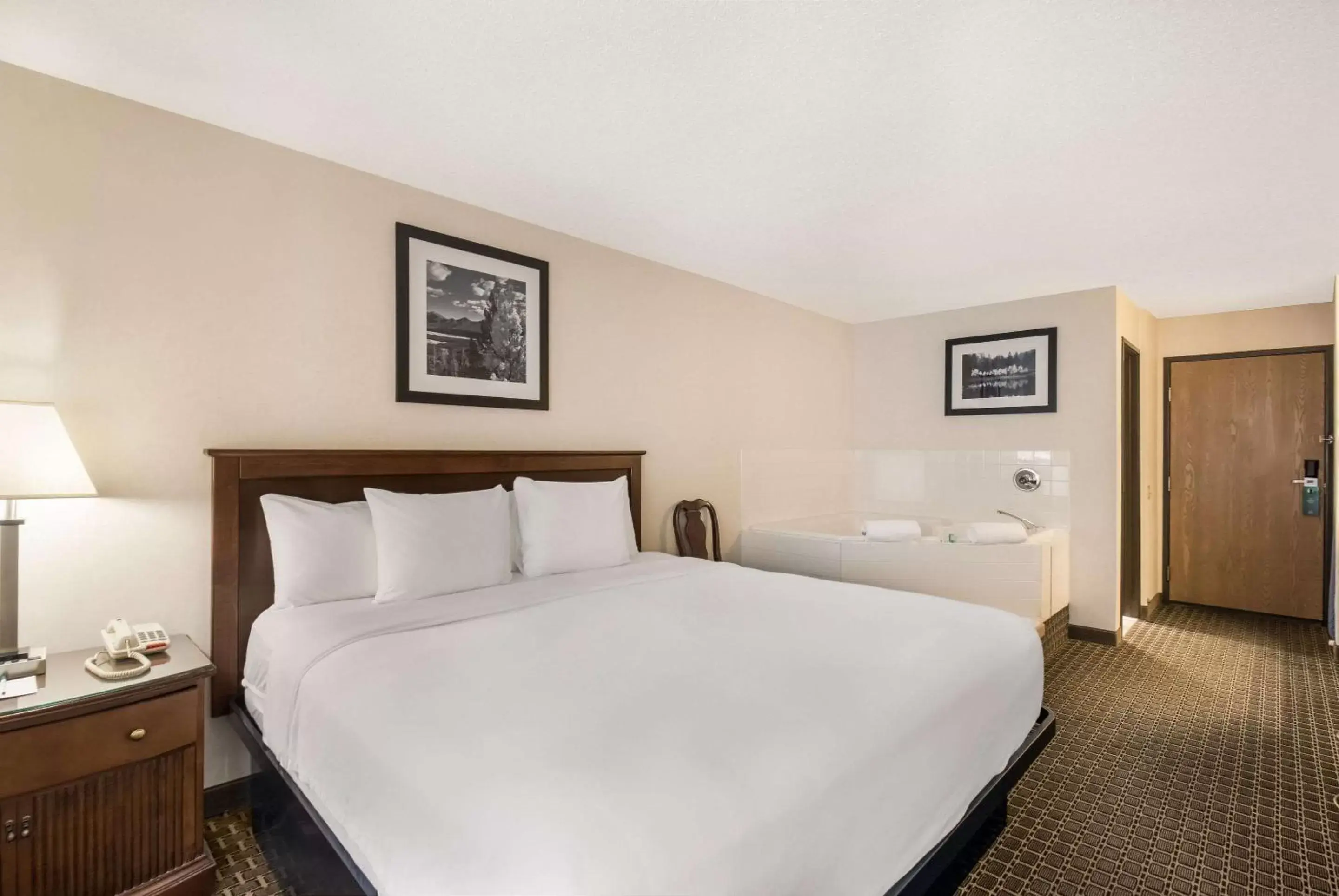 Bedroom, Bed in Quality Inn & Suites Steamboat Springs