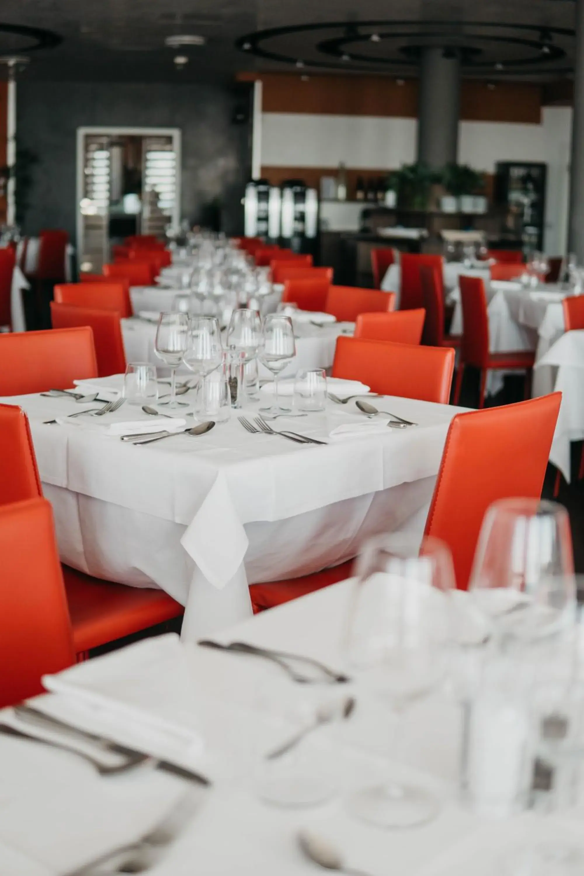 Restaurant/places to eat in Hotel Adlon Restaurant/places to eat in Hotel Adlon