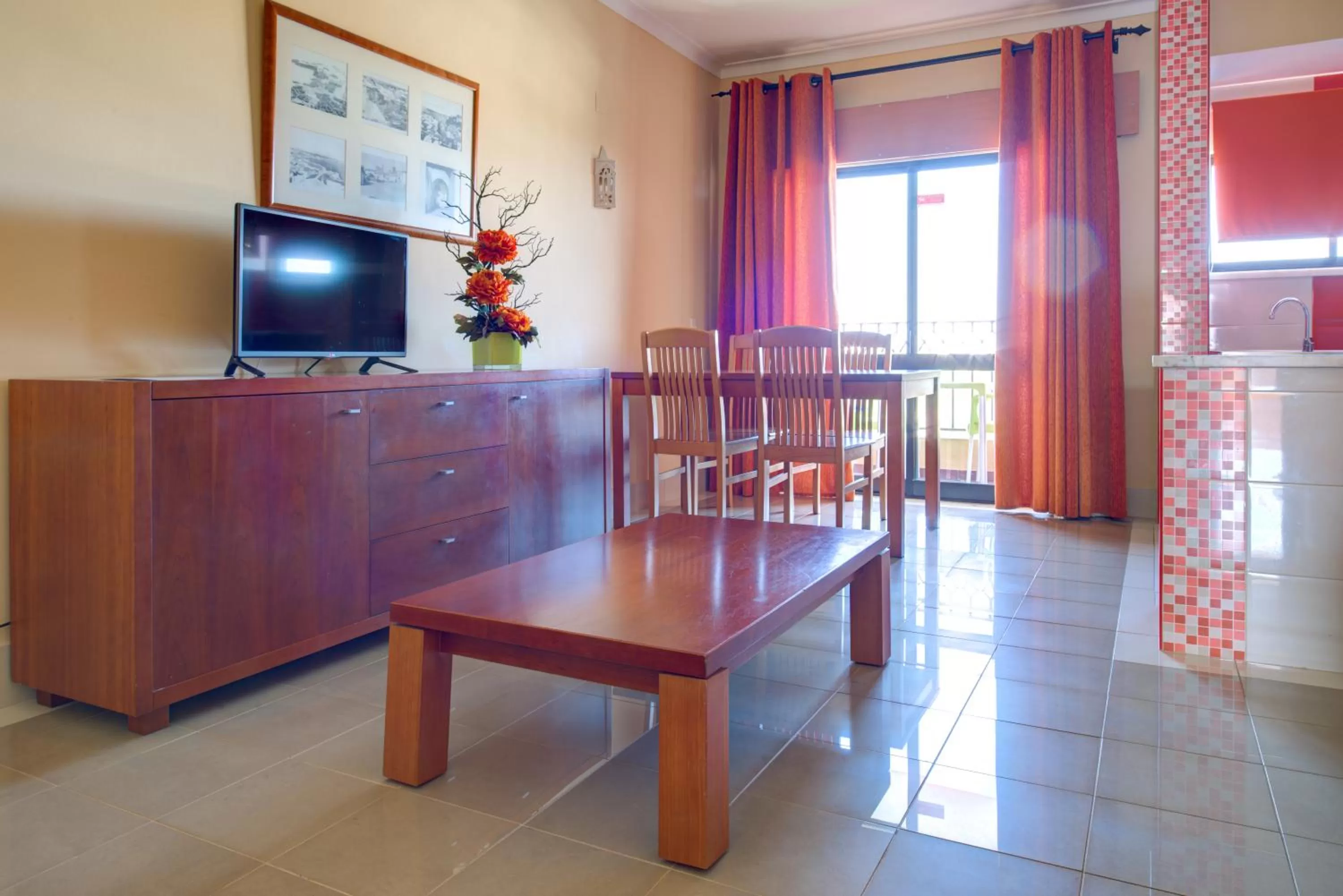 Living room in Choromar Apartments