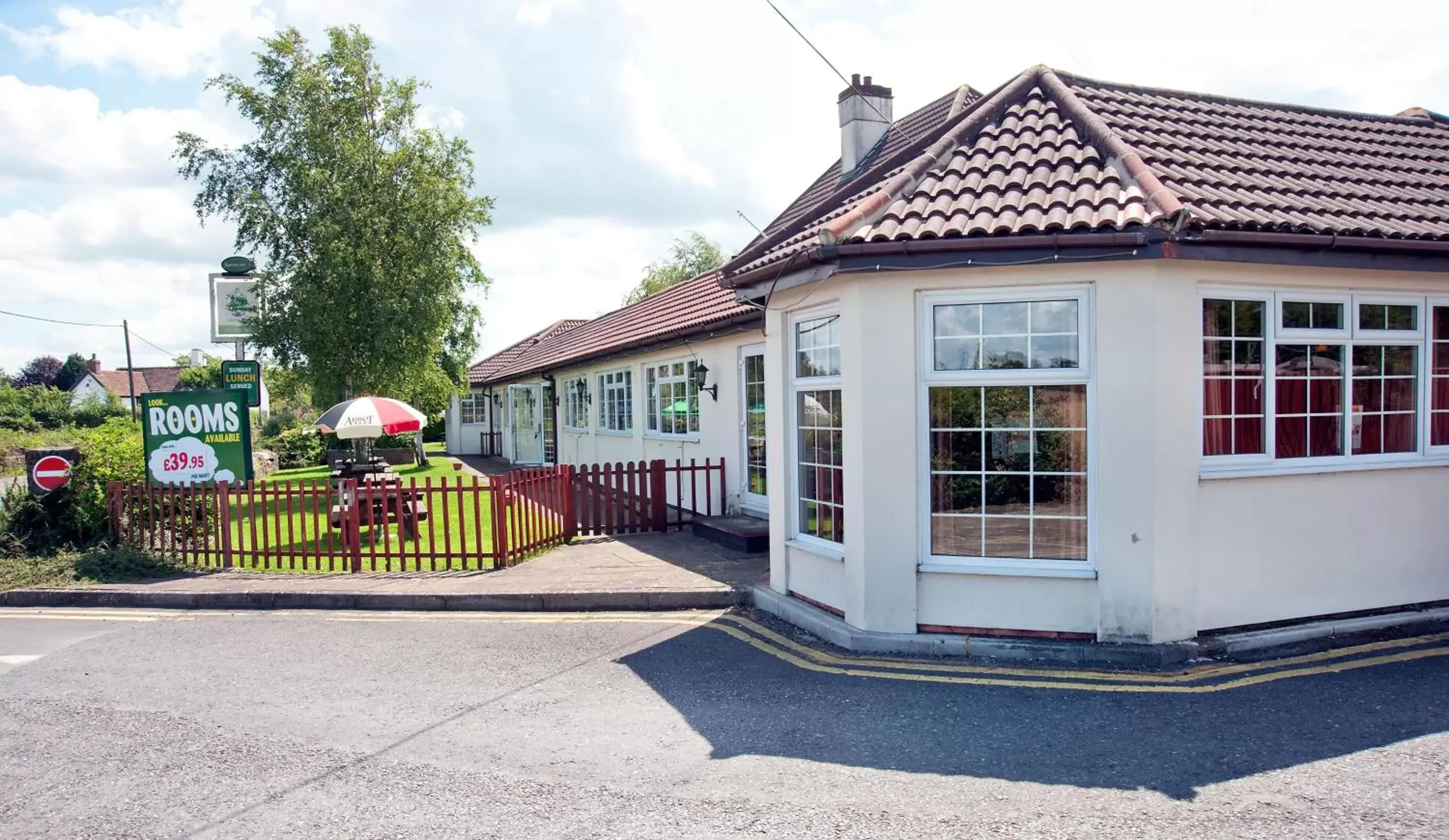 Facade/entrance, Property Building in Bridge Inn