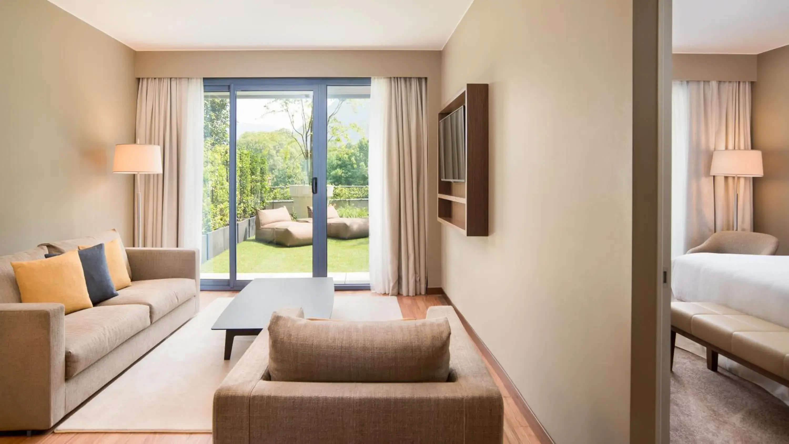 Living room, Seating Area in Sheraton Lake Como Hotel