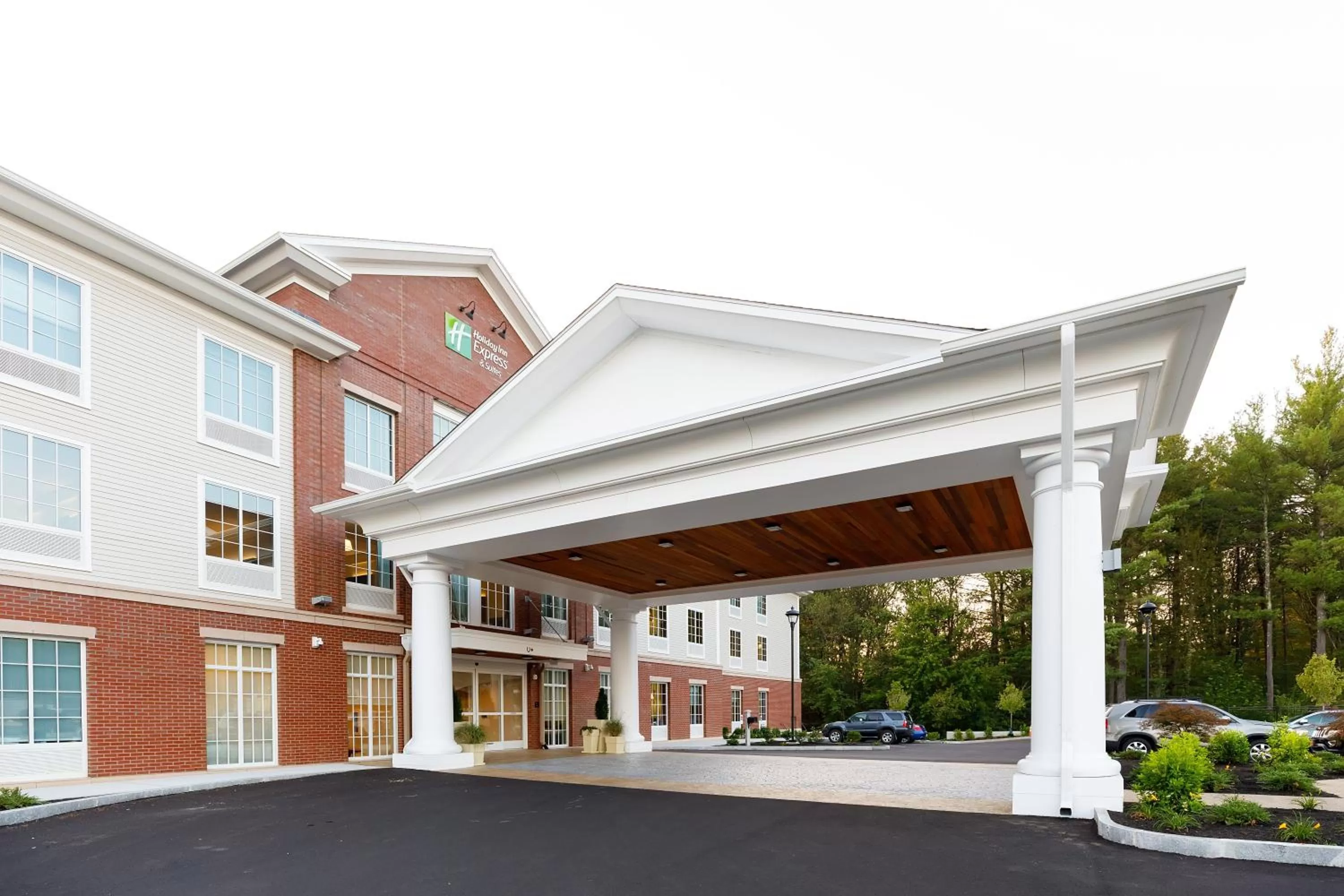 Holiday Inn Express & Suites - Sturbridge by IHG