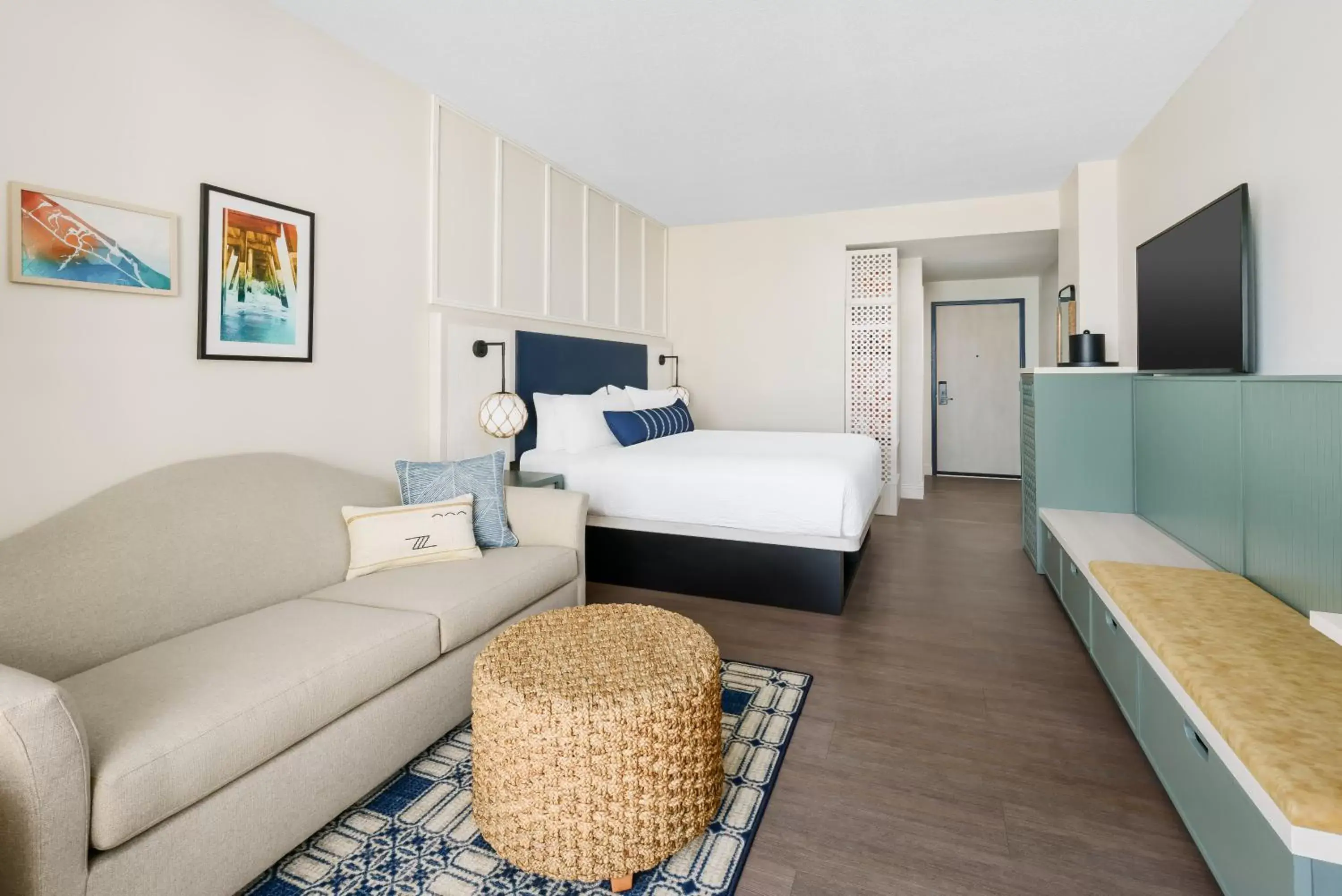 Bed in Holiday Inn Resort Lumina on Wrightsville Beach, an IHG Hotel