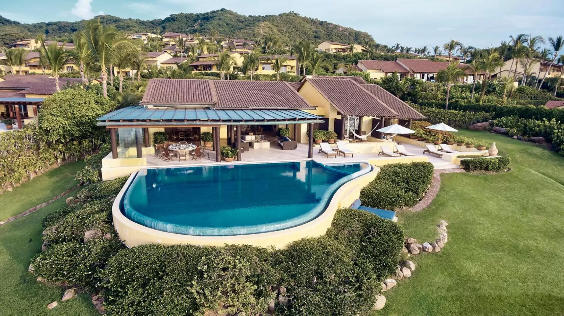 Bird's eye view, Swimming Pool in Four Seasons Resort Punta Mita