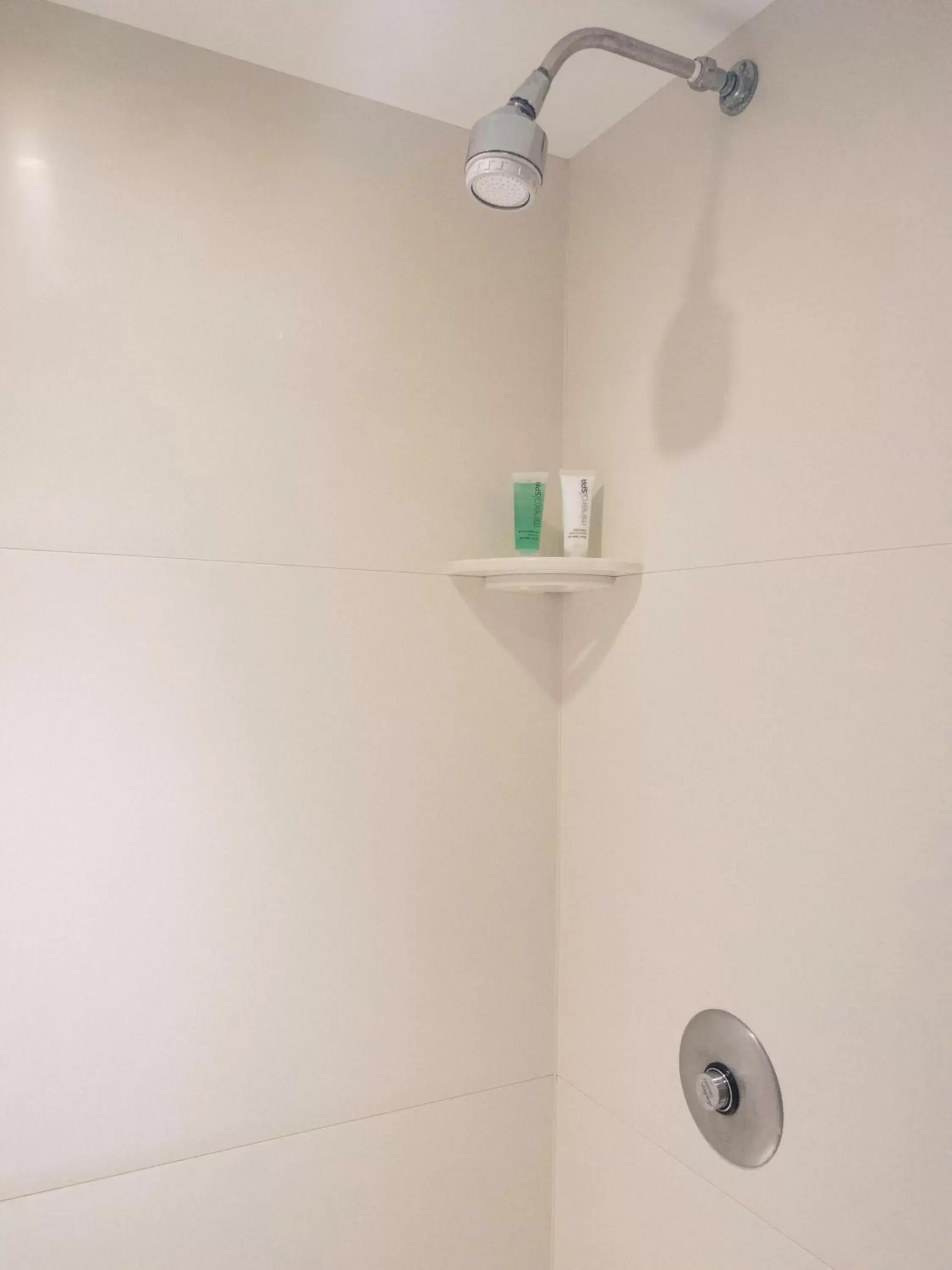Bathroom in Smart Hyde Park Inn Hostel