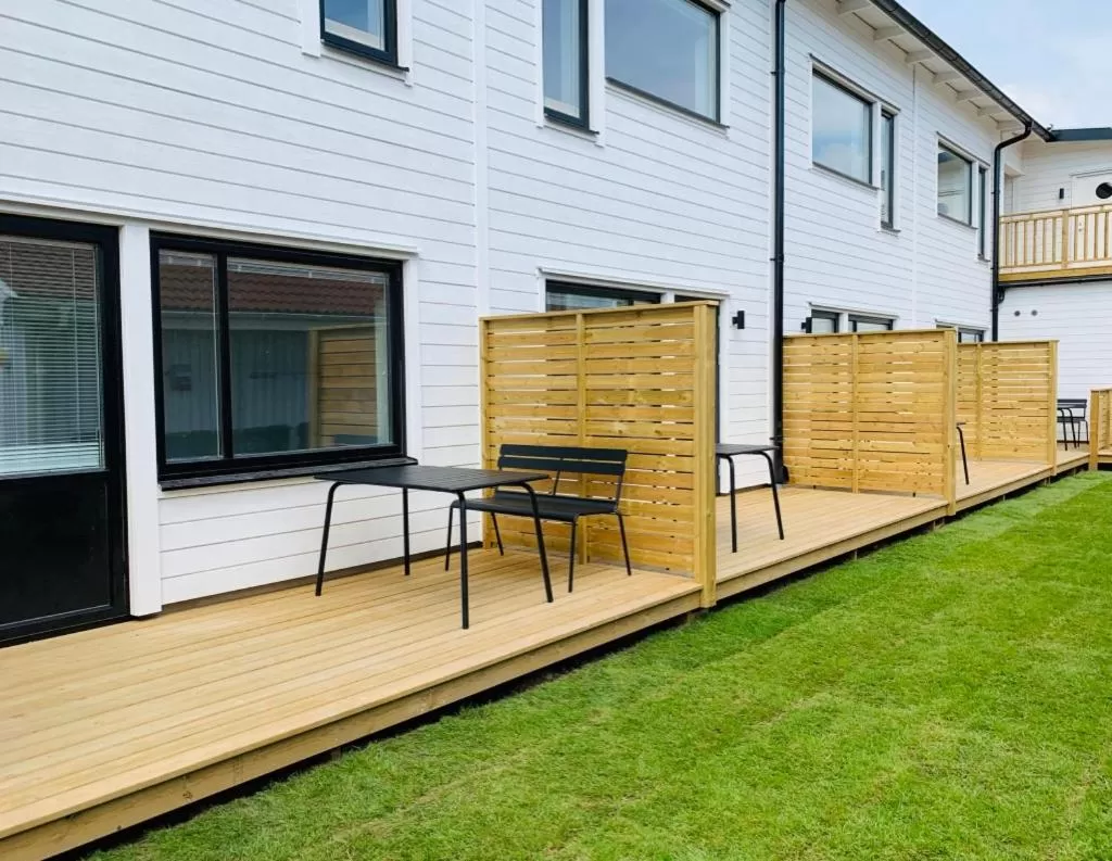 Patio in Easy Livin' Apartment Hotel