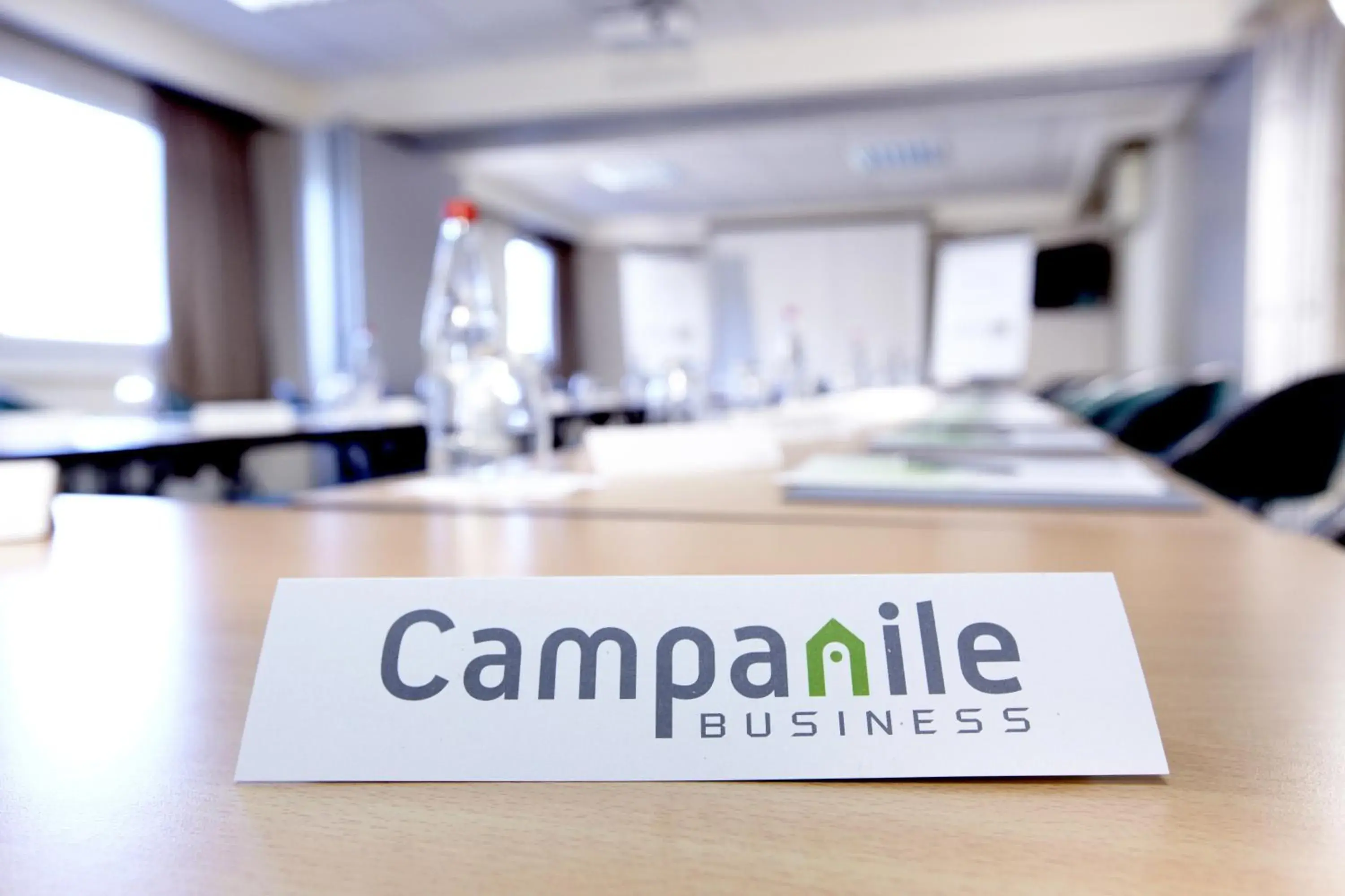 Business facilities in Campanile Paris Ouest - Chaville