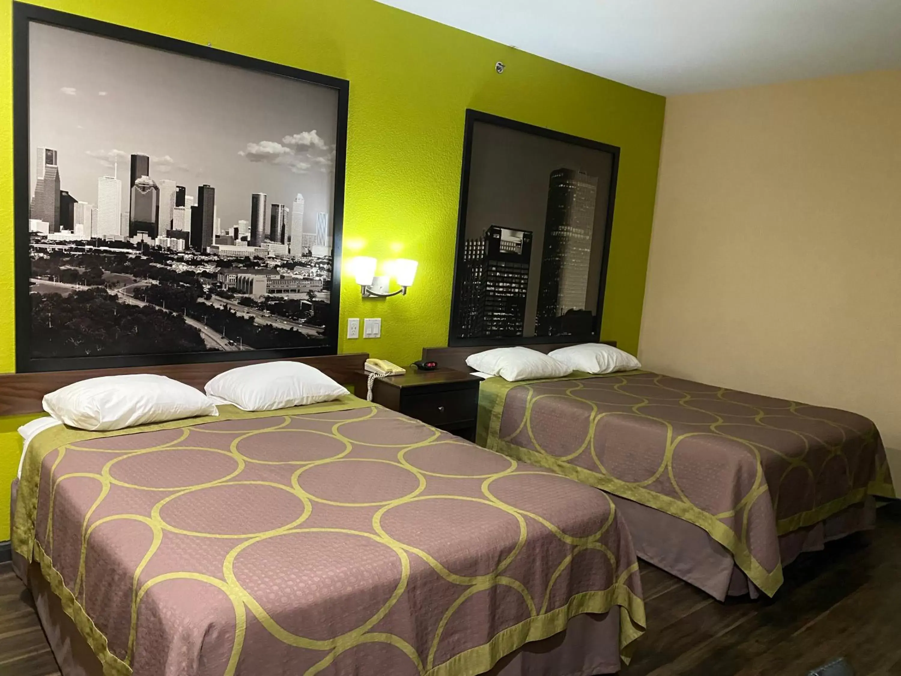 Bed in Super 8 by Wyndham Intercontinental Houston TX