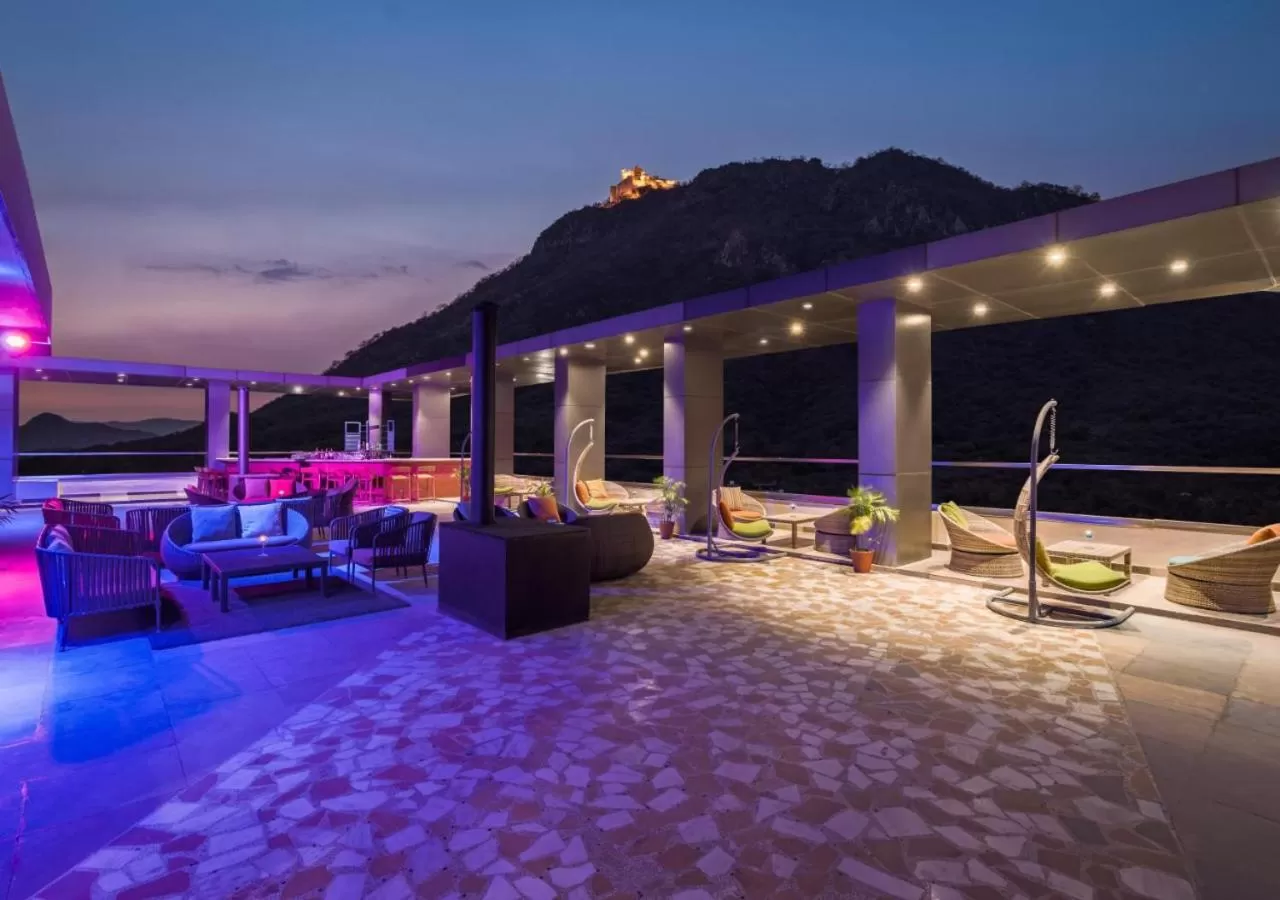 Restaurant/places to eat in jüSTa Sajjangarh Resort & Spa, Udaipur