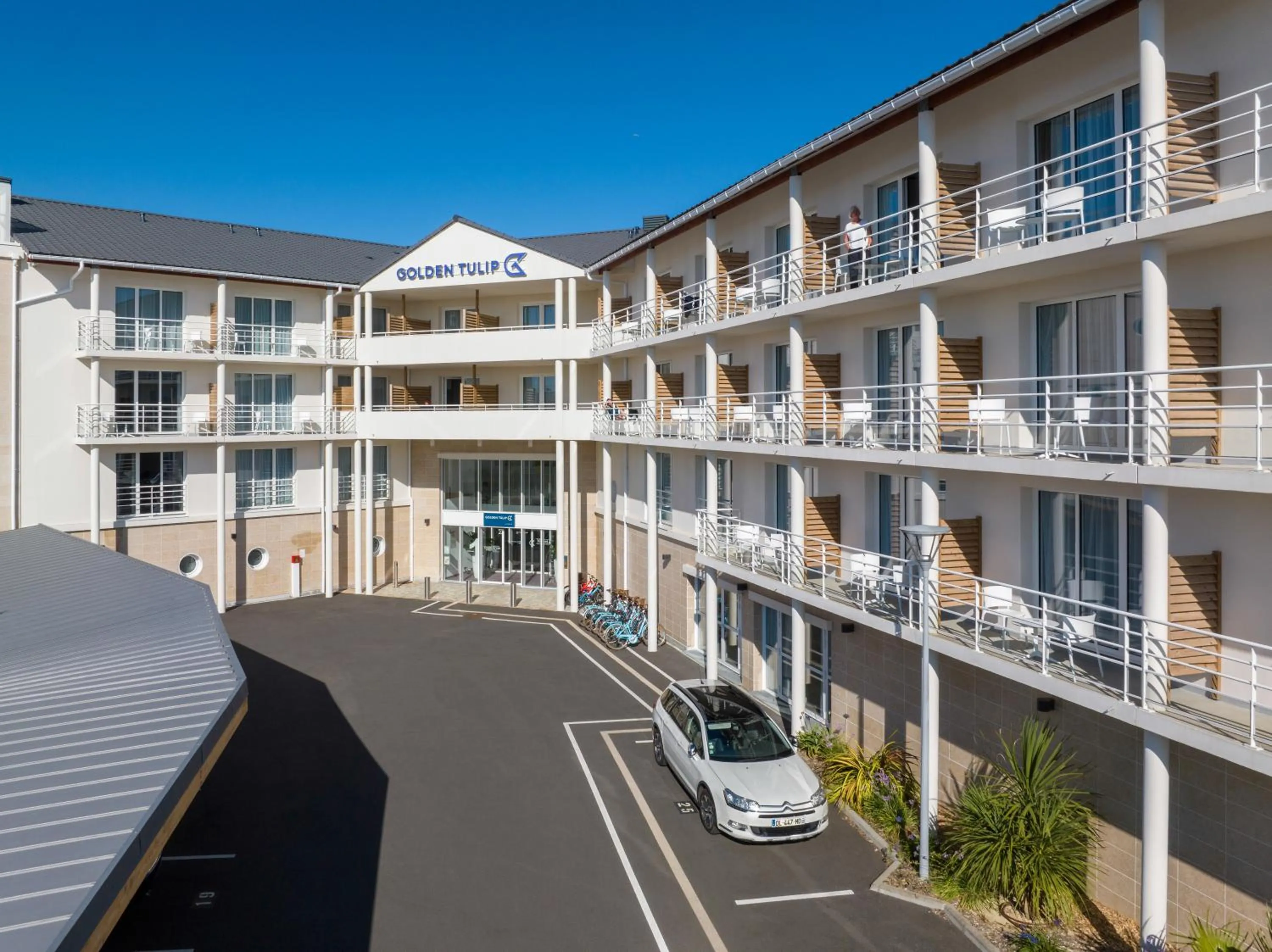 Property building in Golden Tulip La Baule Hotel and Residence