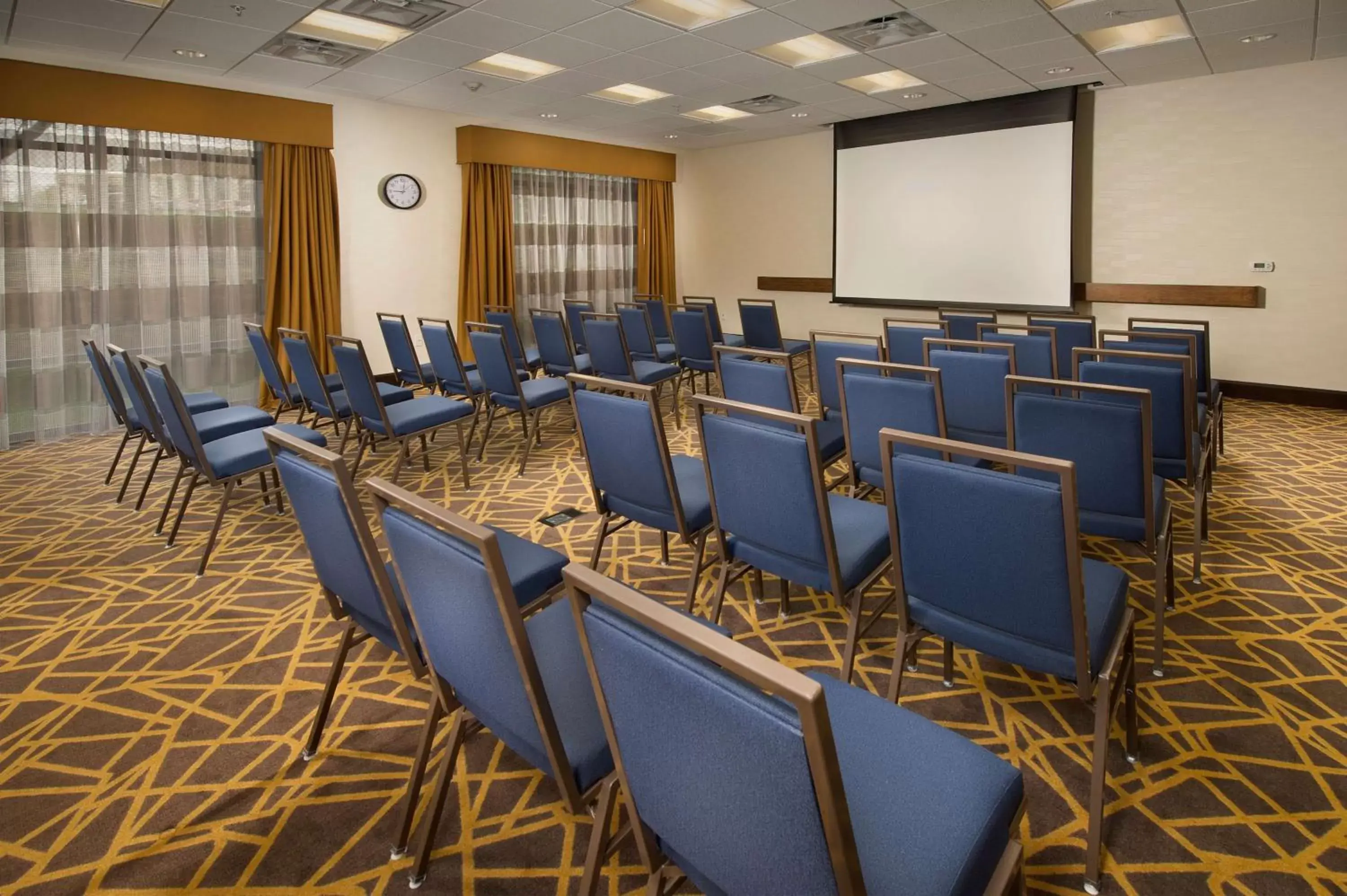 Meeting/conference room in Hampton Inn & Suites Baltimore/Woodlawn