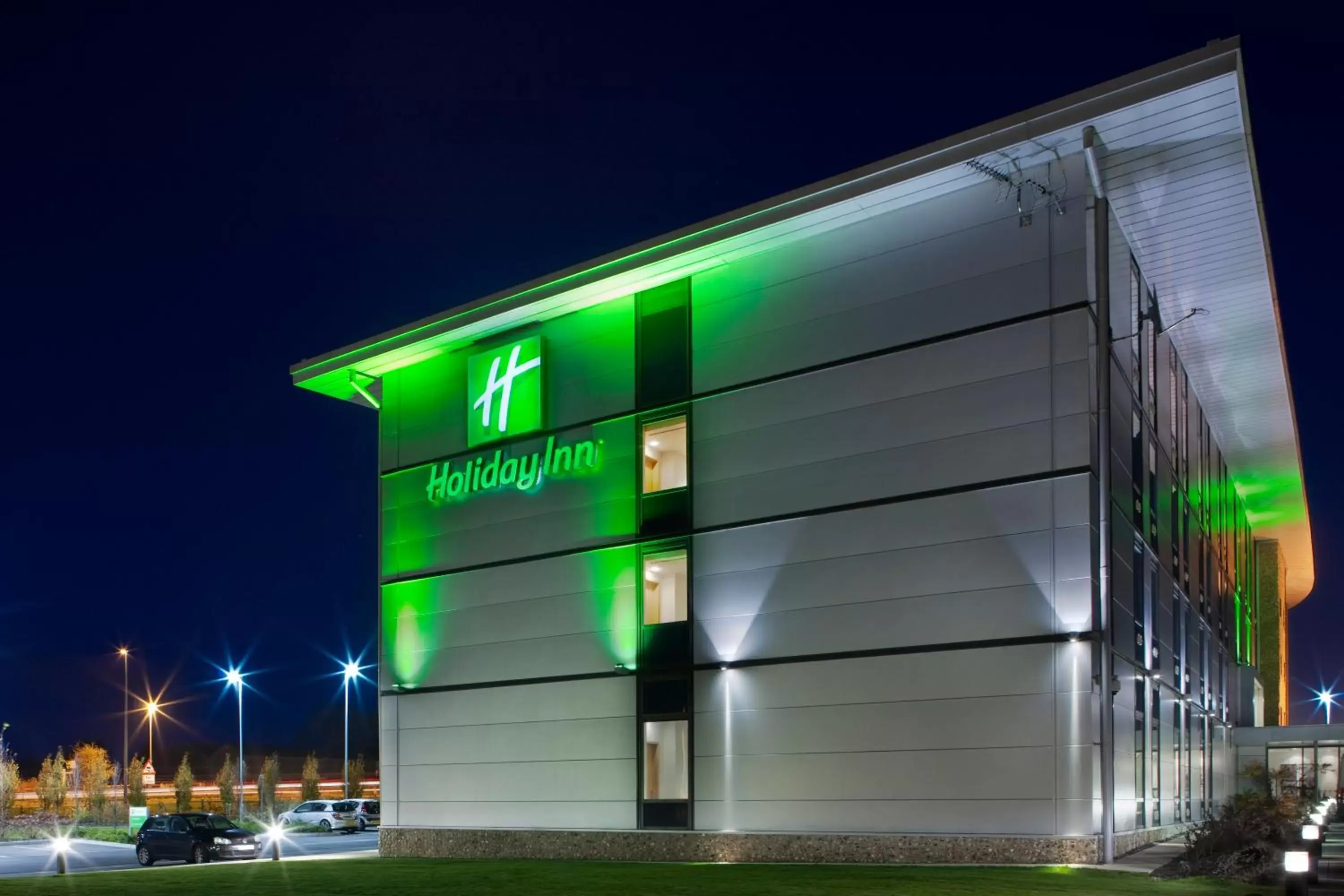 Property building in Holiday Inn Salisbury - Stonehenge by IHG Property building in Holiday Inn Salisbury - Stonehenge by IHG