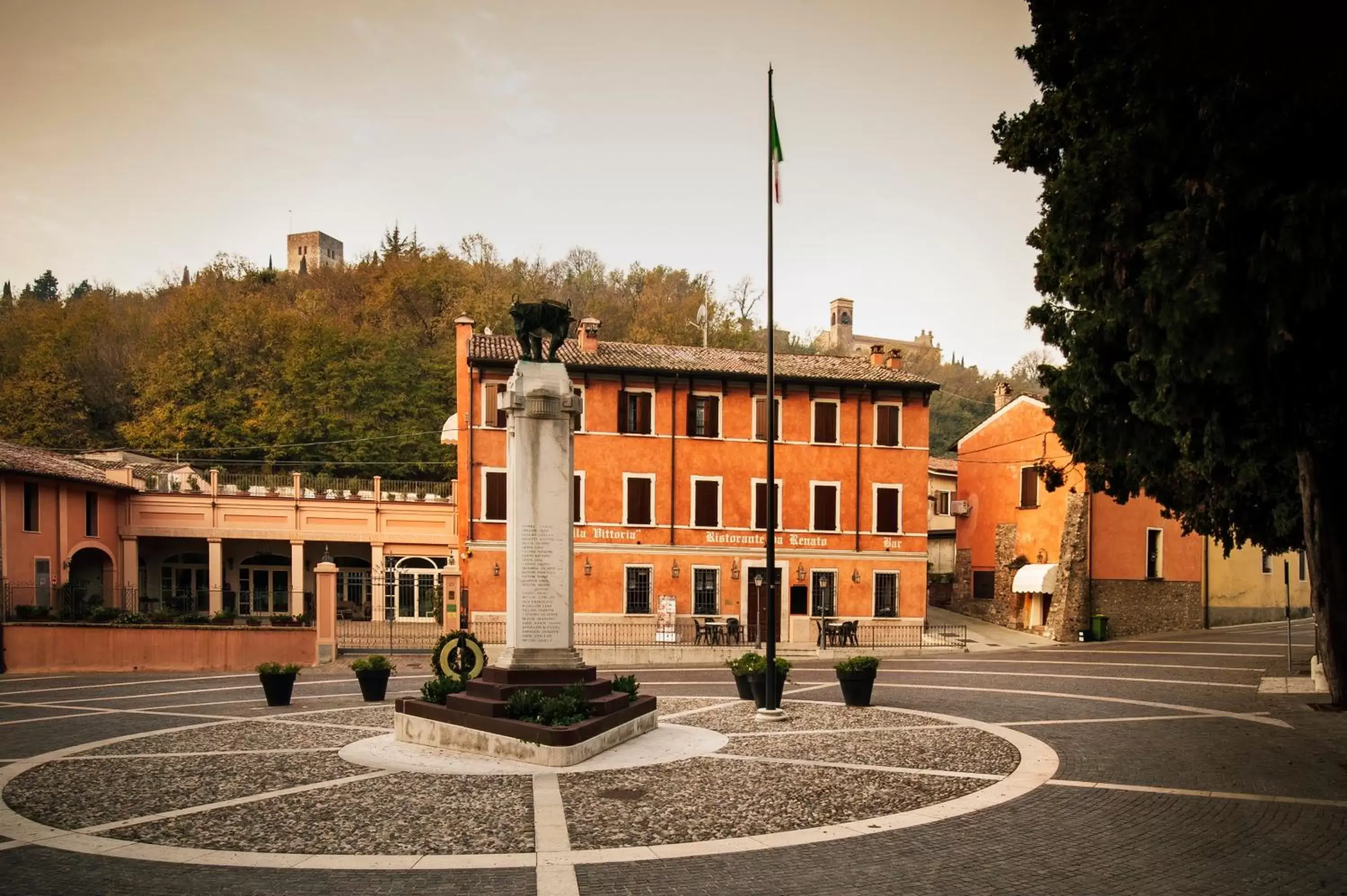 Property Building in Hotel Ristorante Alla Vittoria