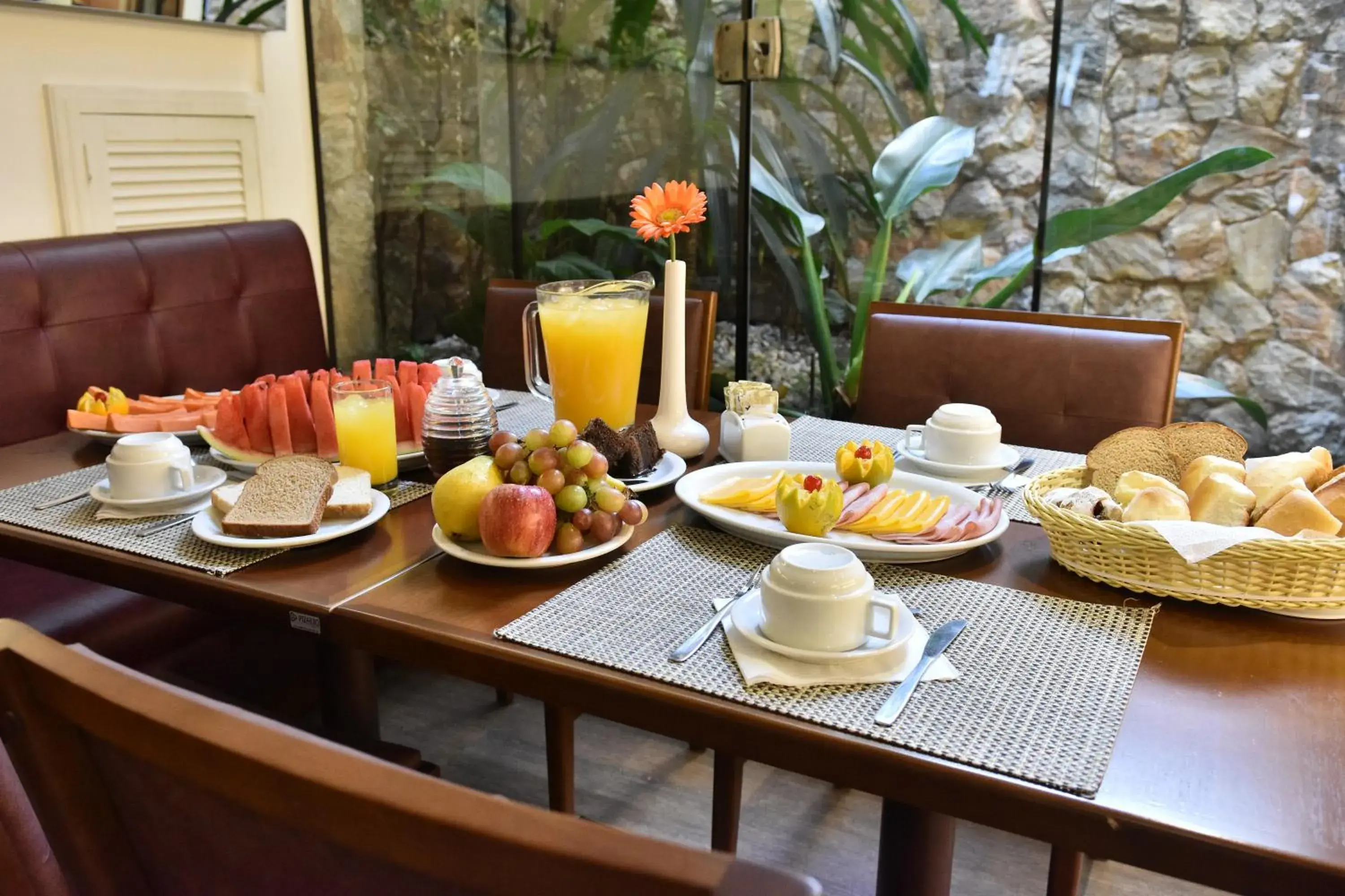 Restaurant/places to eat, Breakfast in Cordilheira Hotel